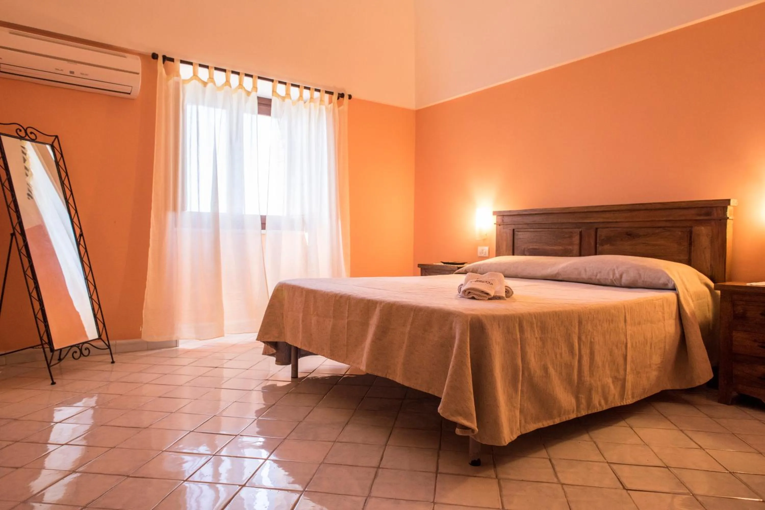 Bed in Dammusi Sotto le Stelle