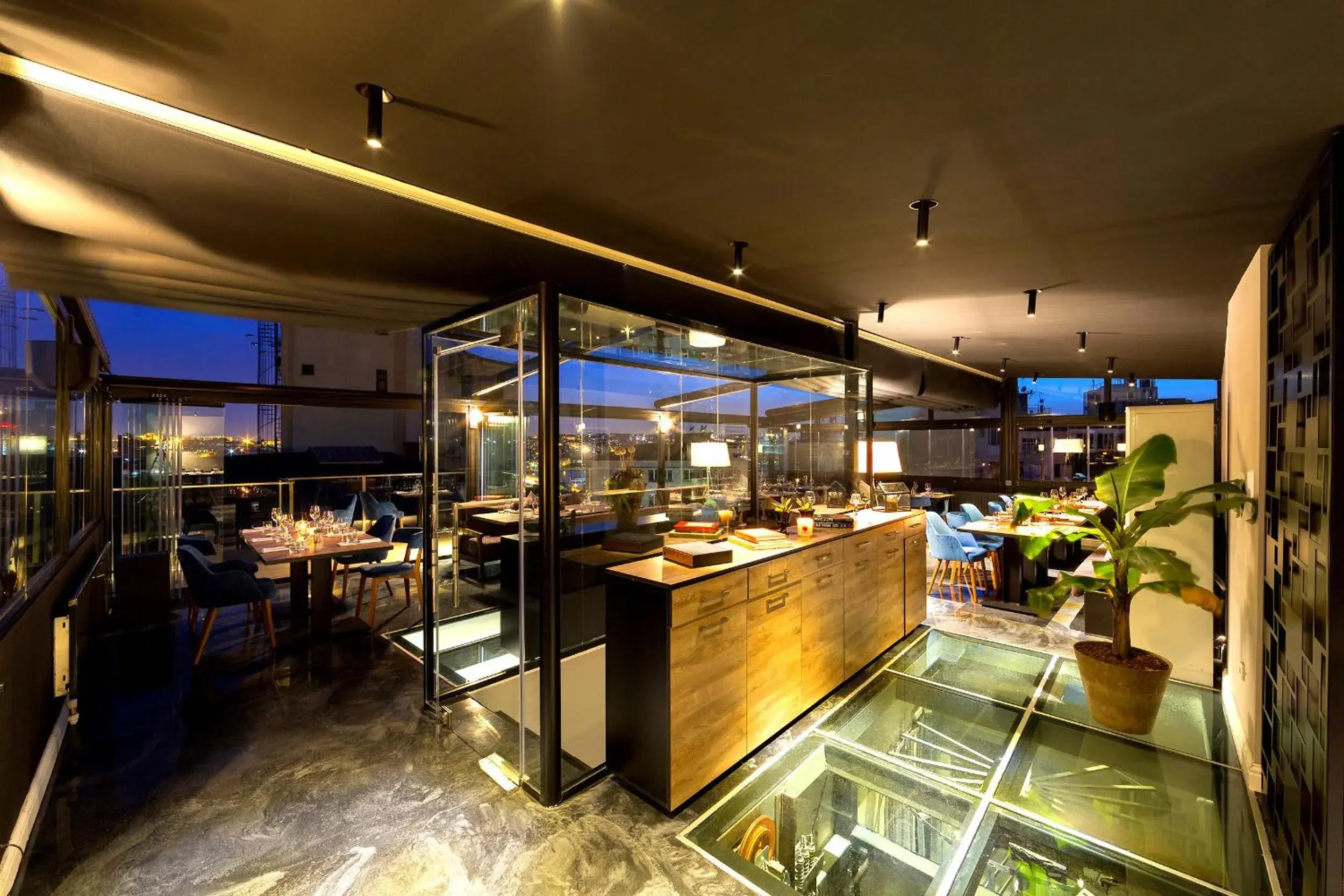 Restaurant/places to eat in Walton Hotels Galata Restaurant/places to eat in Walton Hotels Galata