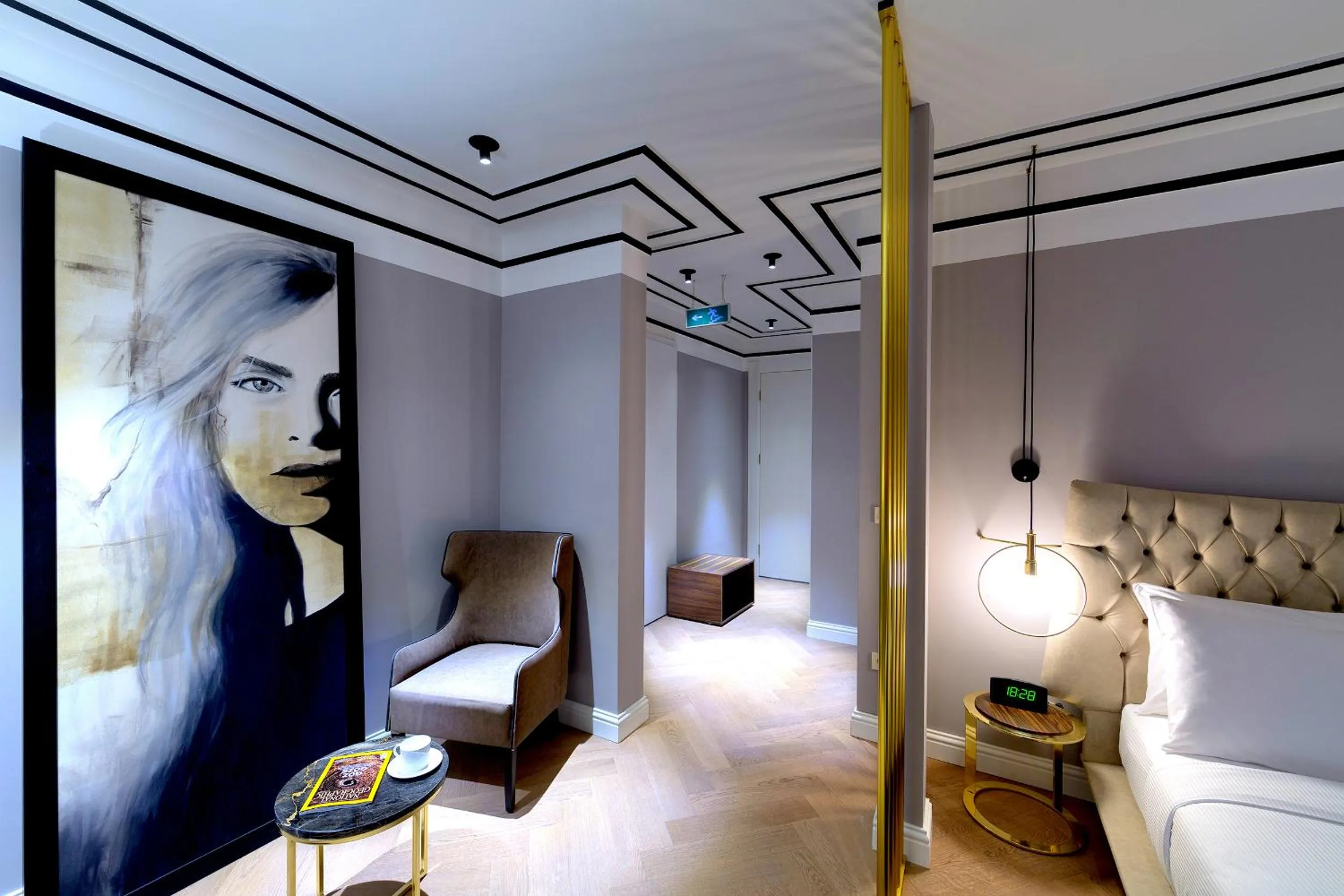 Living room, Bed in Walton Hotels Galata