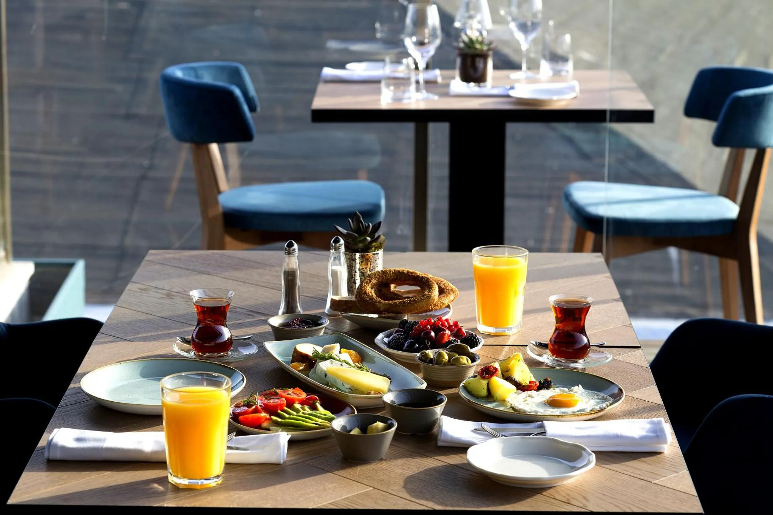 Restaurant/places to eat in Walton Hotels Galata