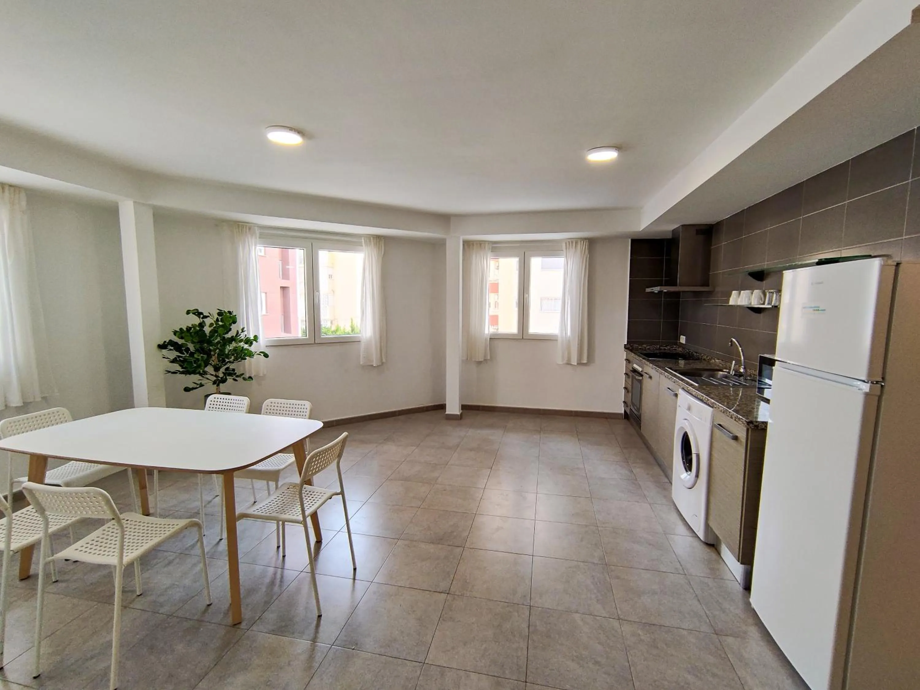 Dining area in Apartamentos Gandía Centro 3000