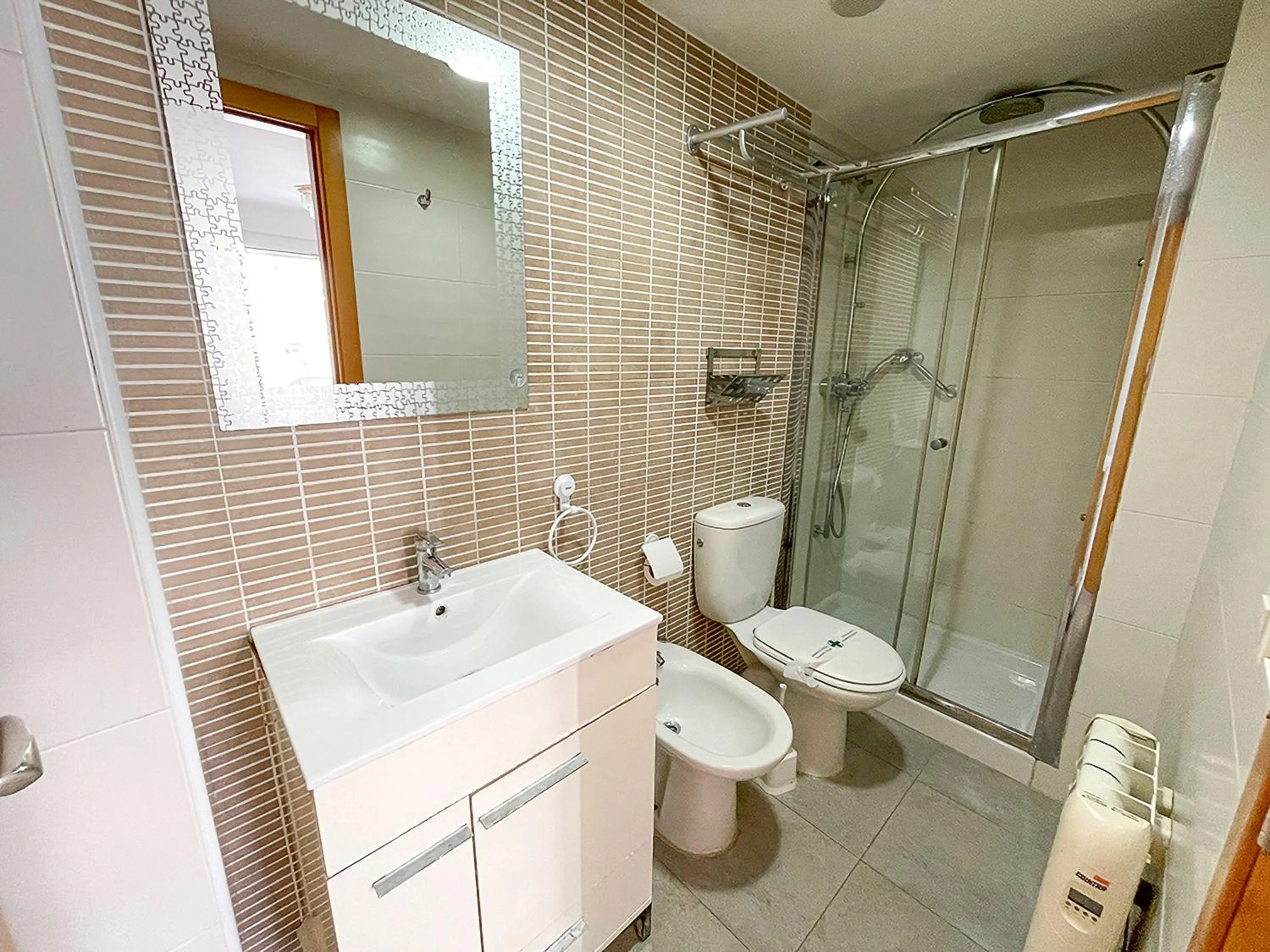 Bathroom in Apartamentos Gandía Centro 3000