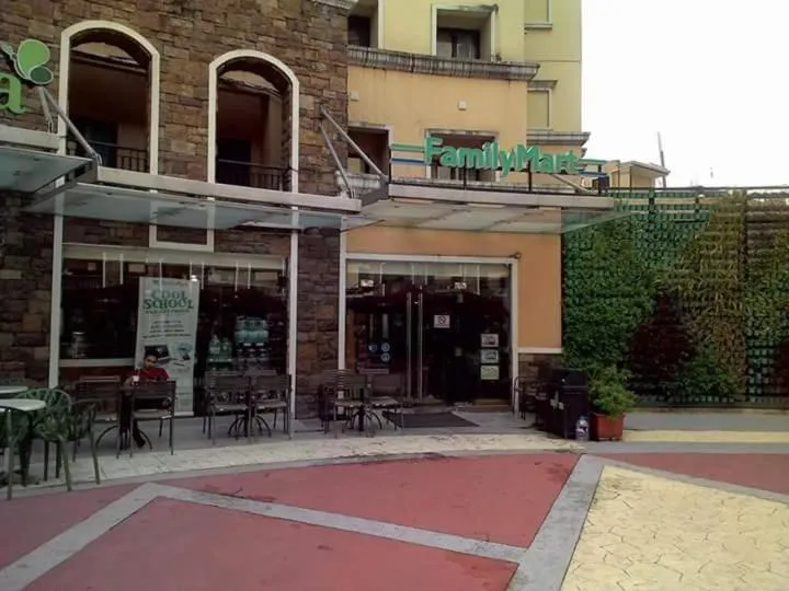 Property building in Palm Tree Genlex Condo