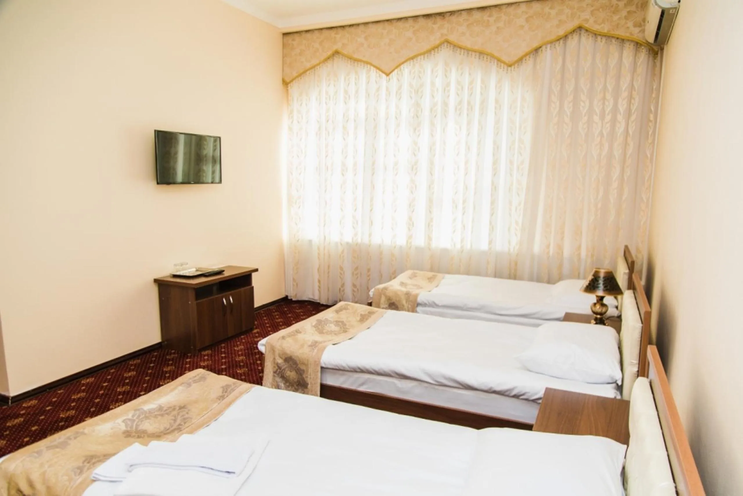 Triple Room with Bathroom in ART Hotel