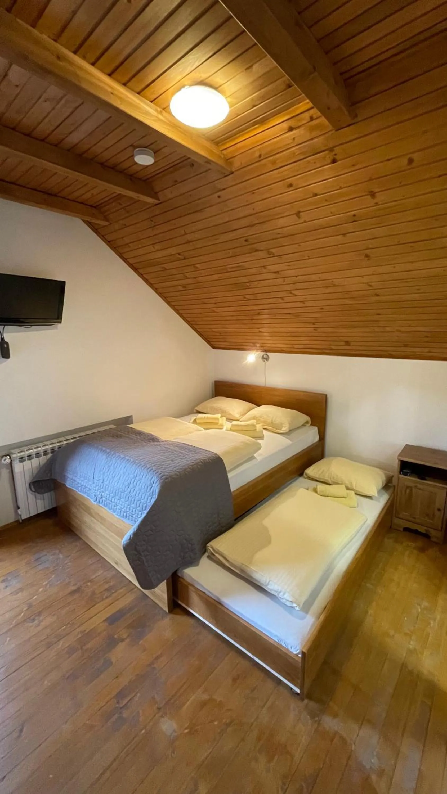 Bed in Alpha Ski Apartmani