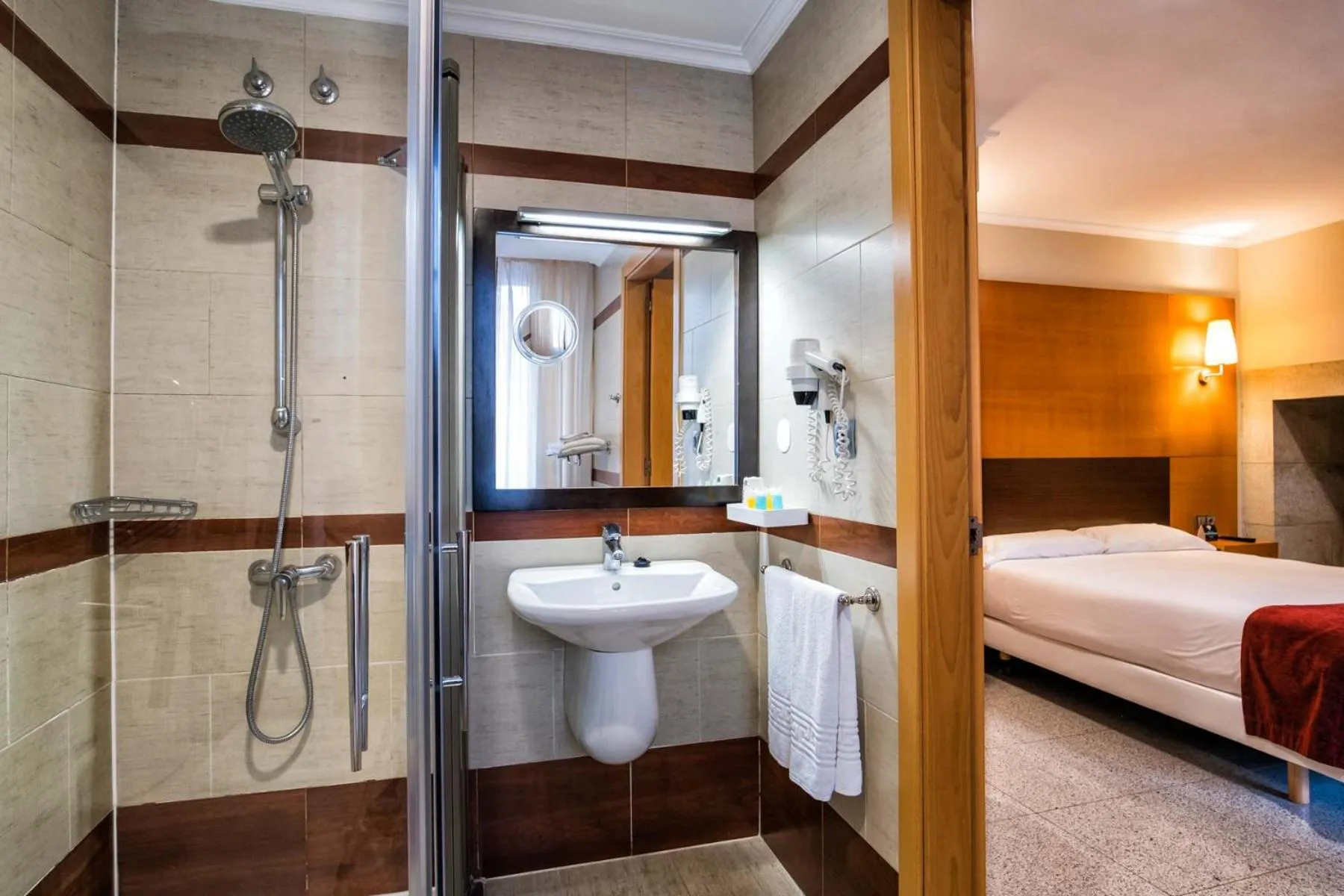 Bed in Hotel Alda Bonaval