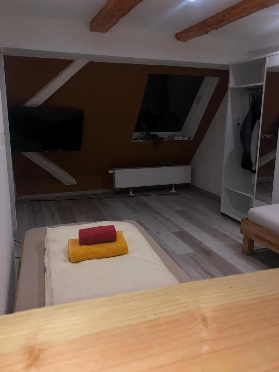 TV and multimedia, Bed in Dionysos Traube