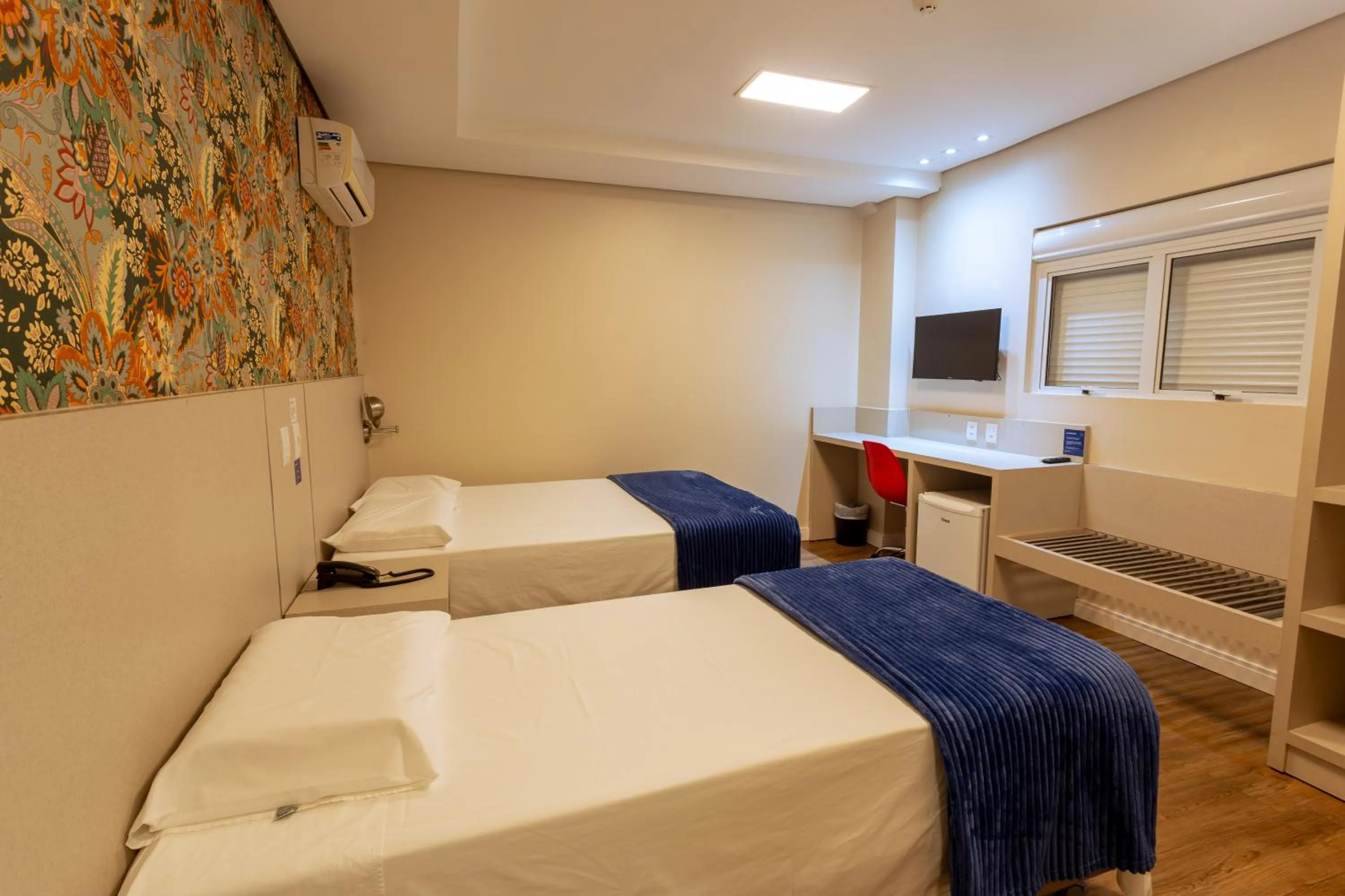 TV and multimedia, Bed in Hiber Hotel - Acesso a Chapecó