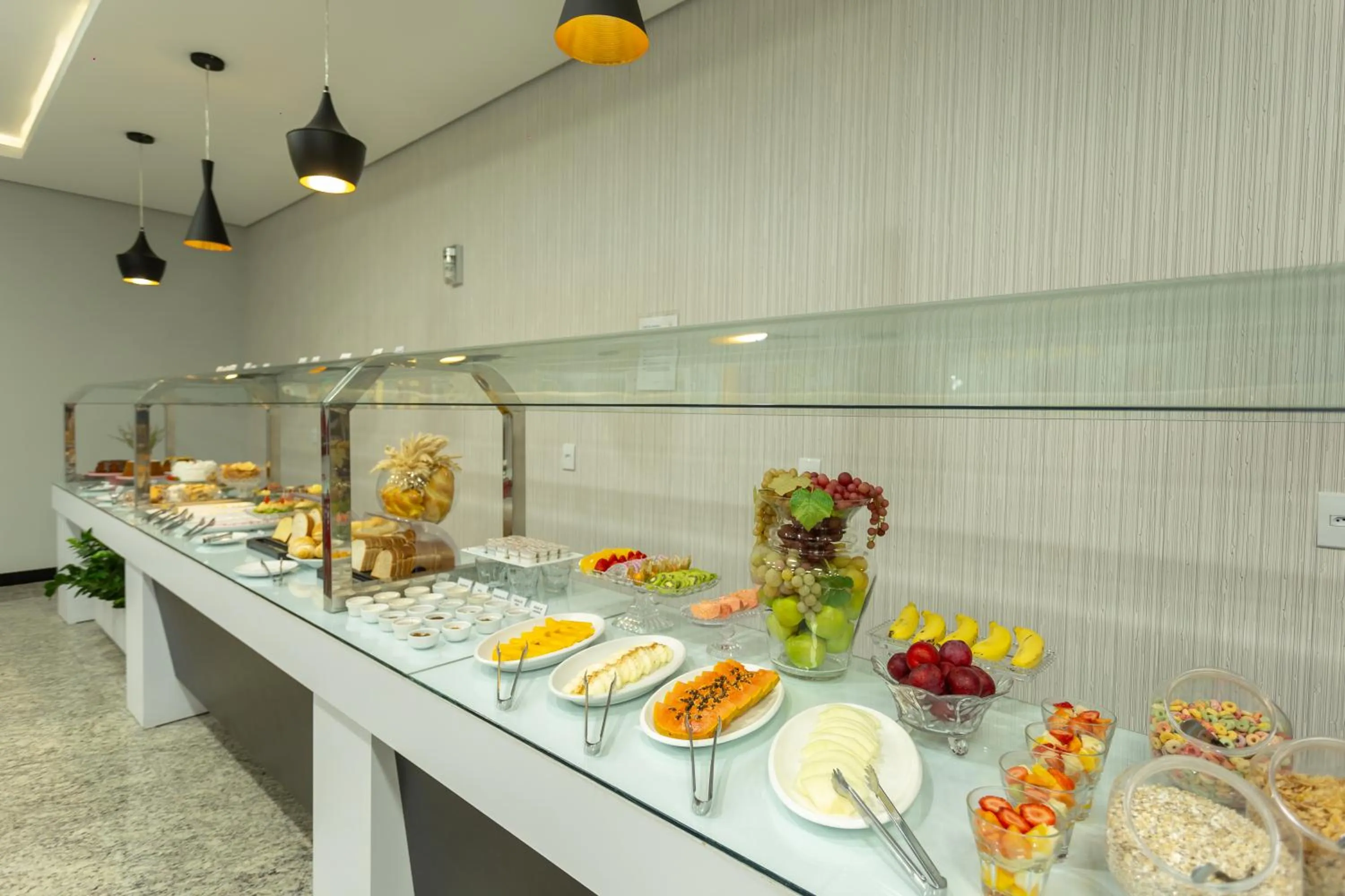 Breakfast in Hiber Hotel - Acesso a Chapecó