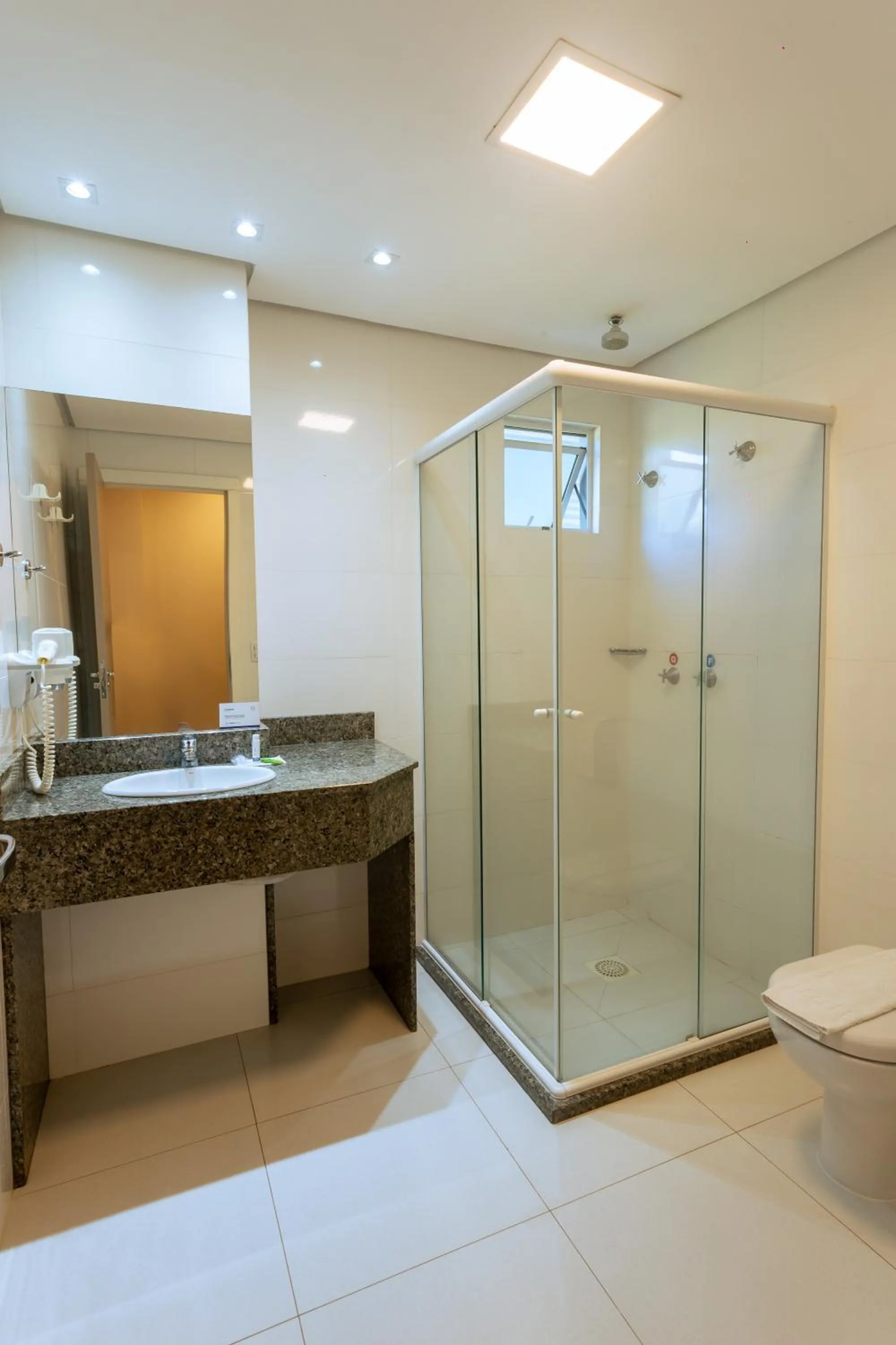 Bedroom in Hiber Hotel - Acesso a Chapecó