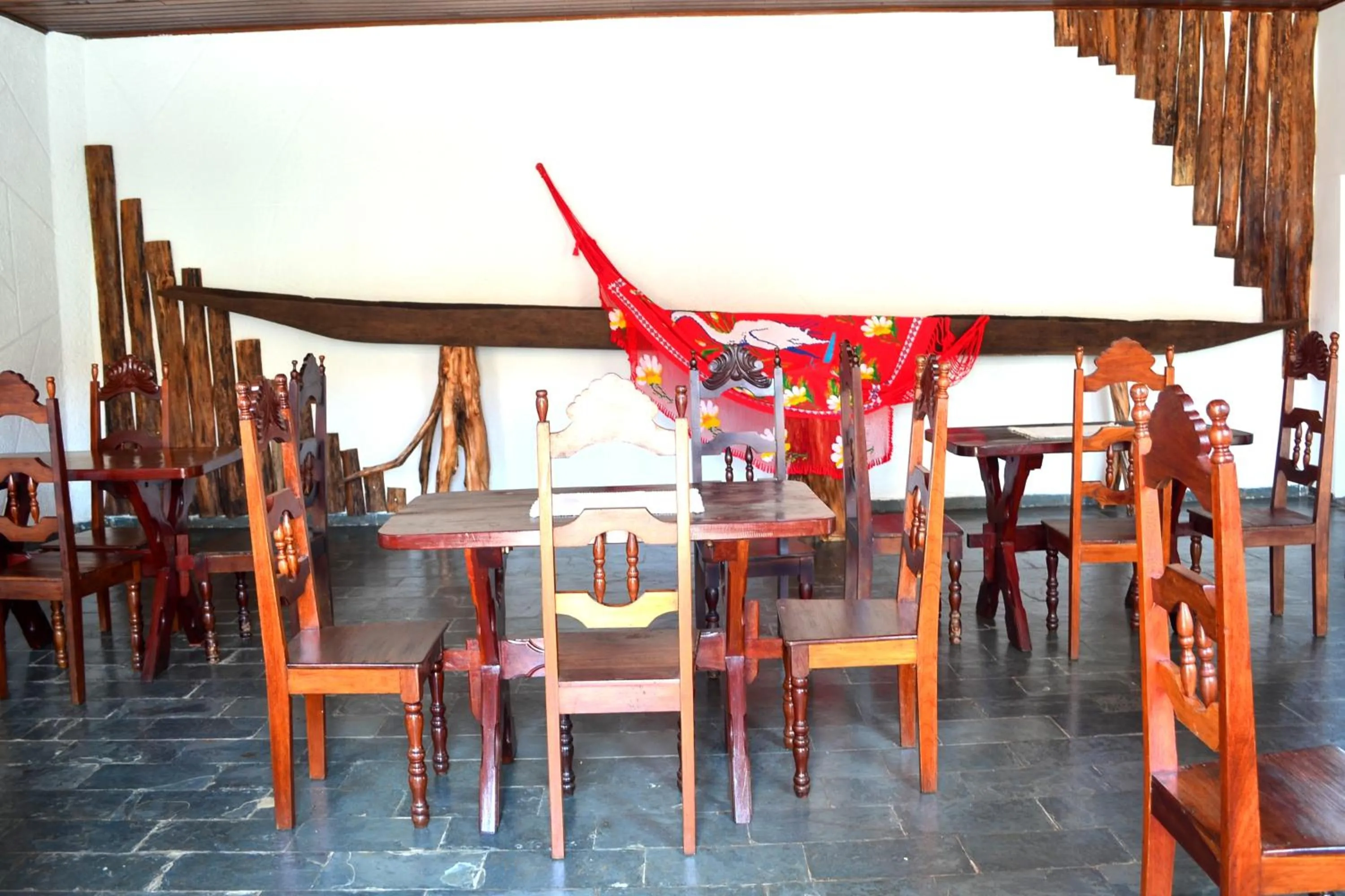 Restaurant/places to eat in Canoas Hotel