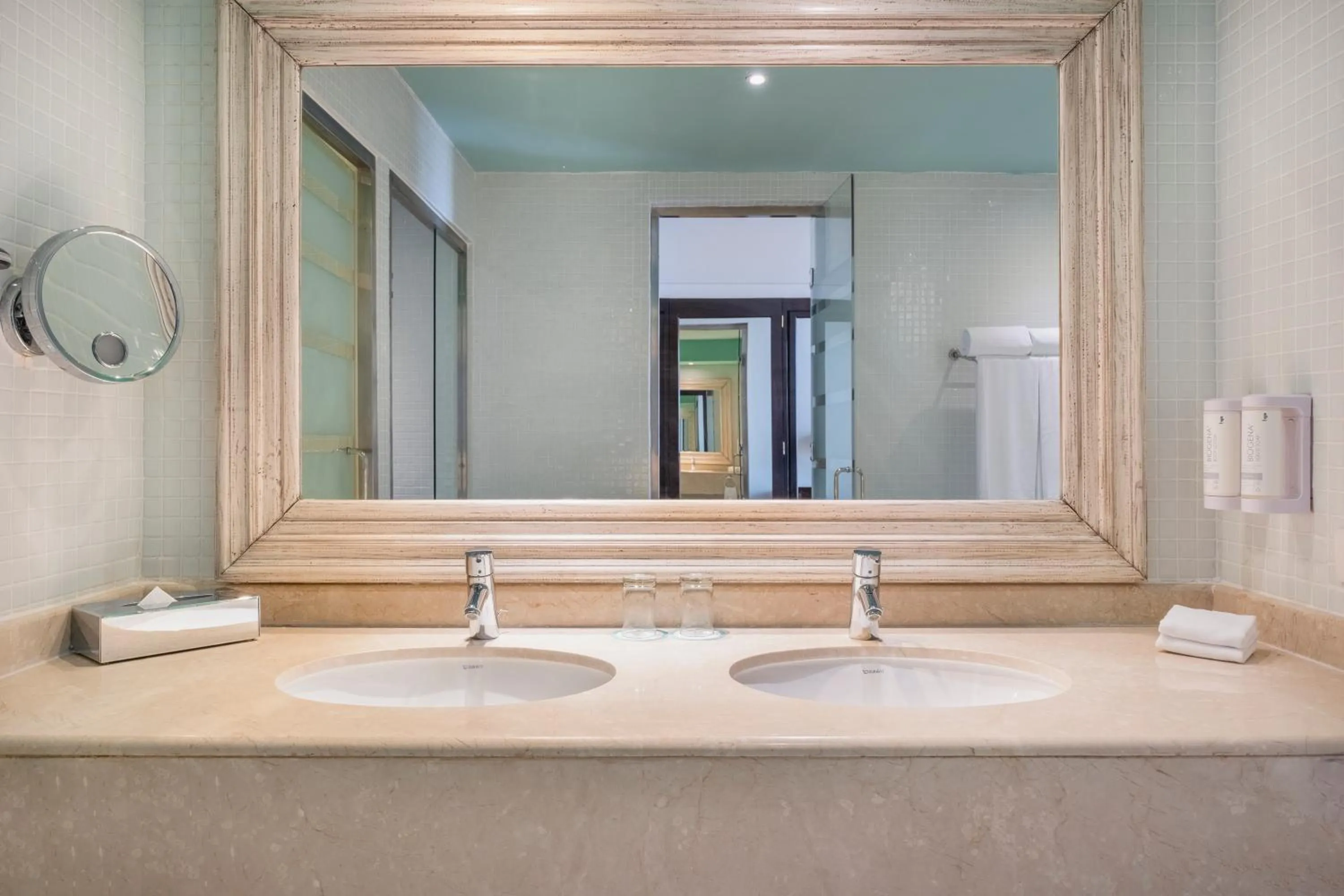 Bathroom in Iberostar Waves Rose Hall Beach - All Inclusive