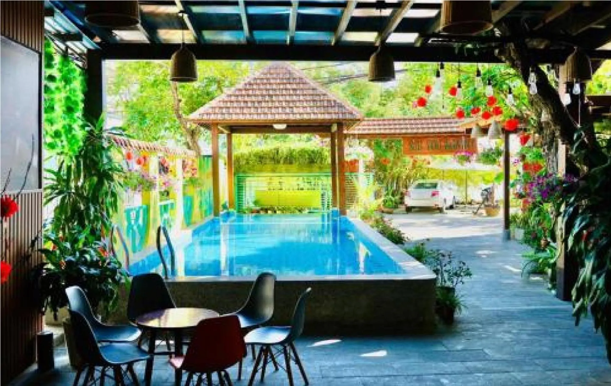 Coffee/tea facilities in Riverside Plum Garden Villa