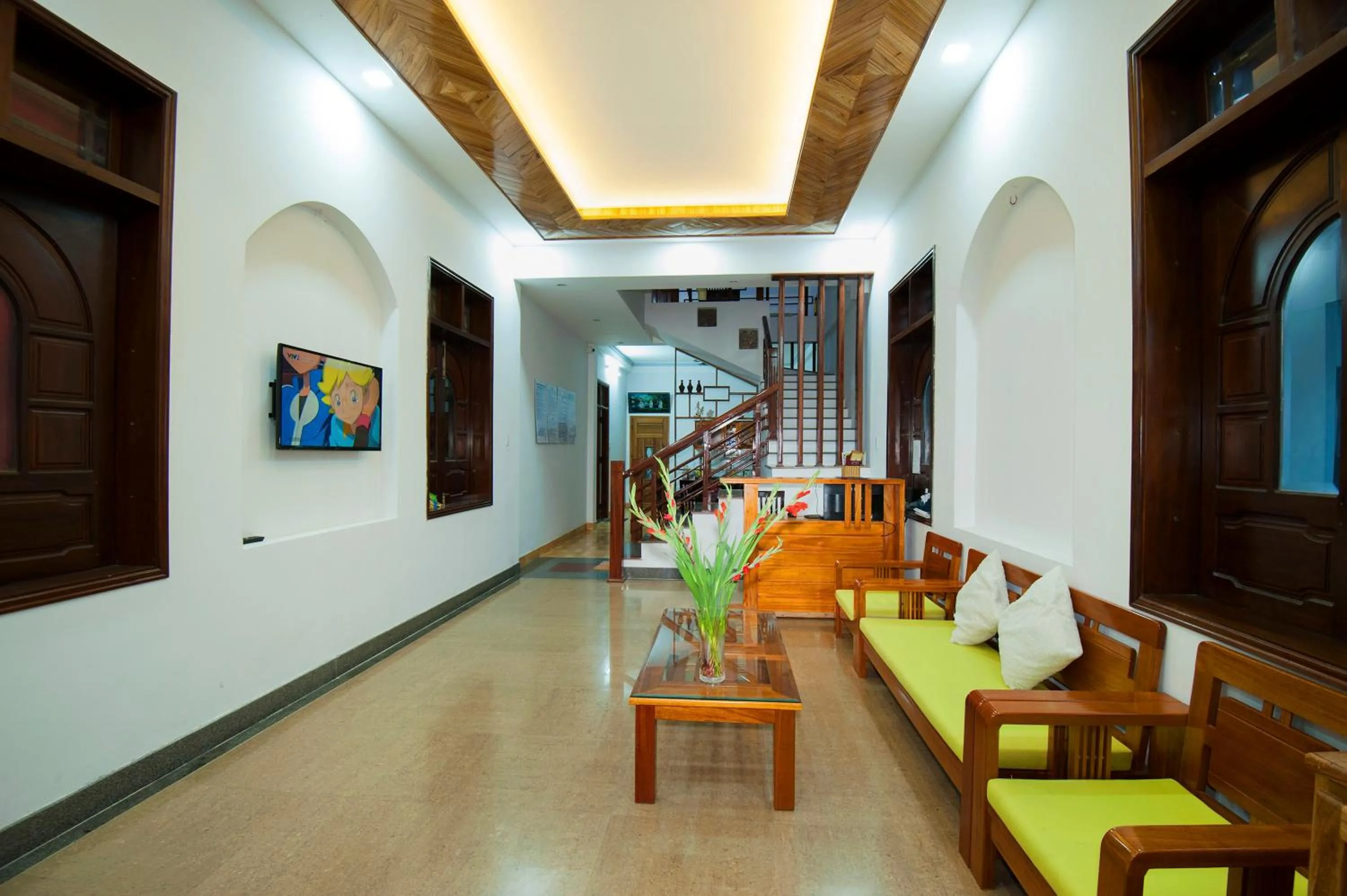 TV and multimedia in Riverside Plum Garden Villa