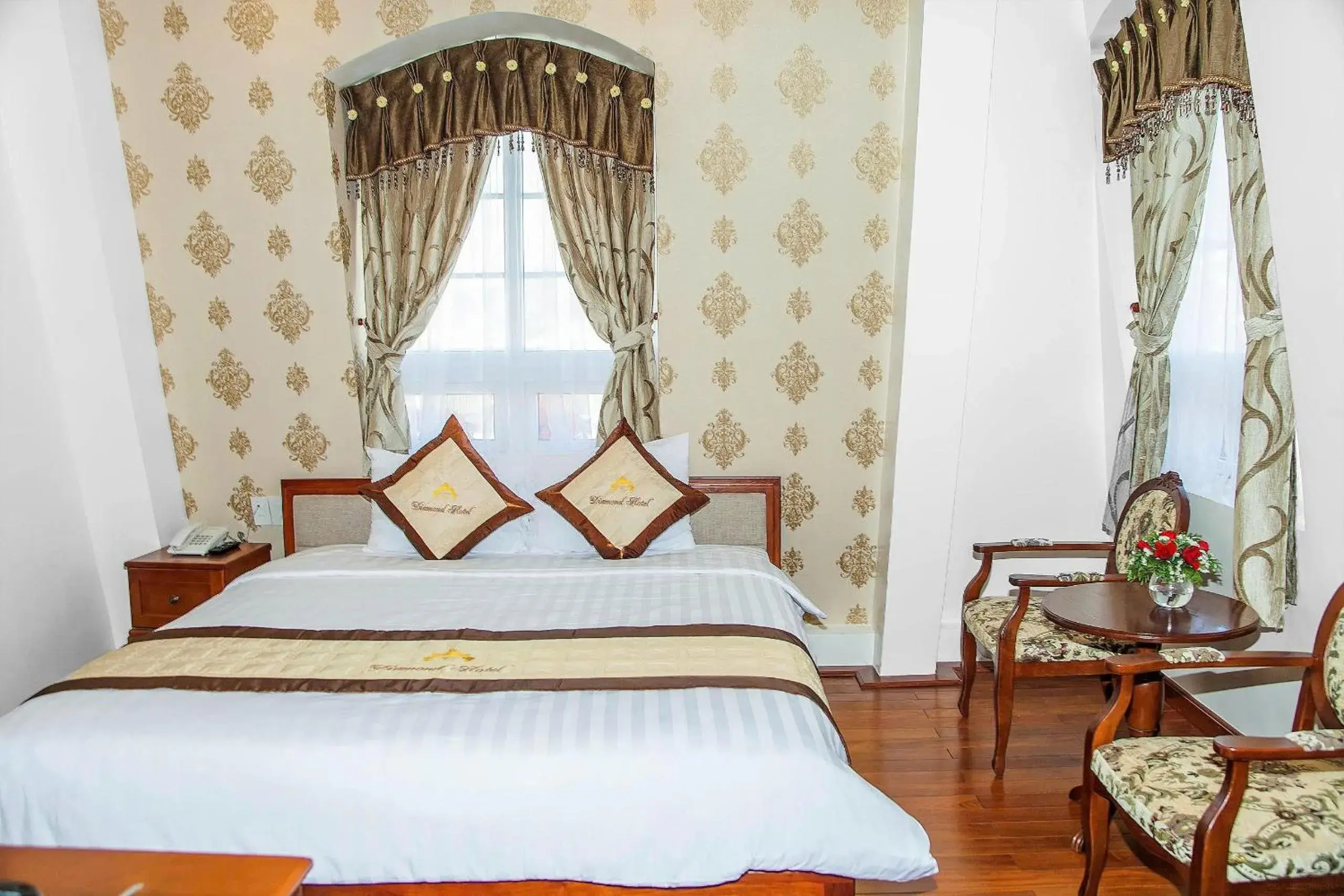 Bed in Diamond Hotel Bed in Diamond Hotel