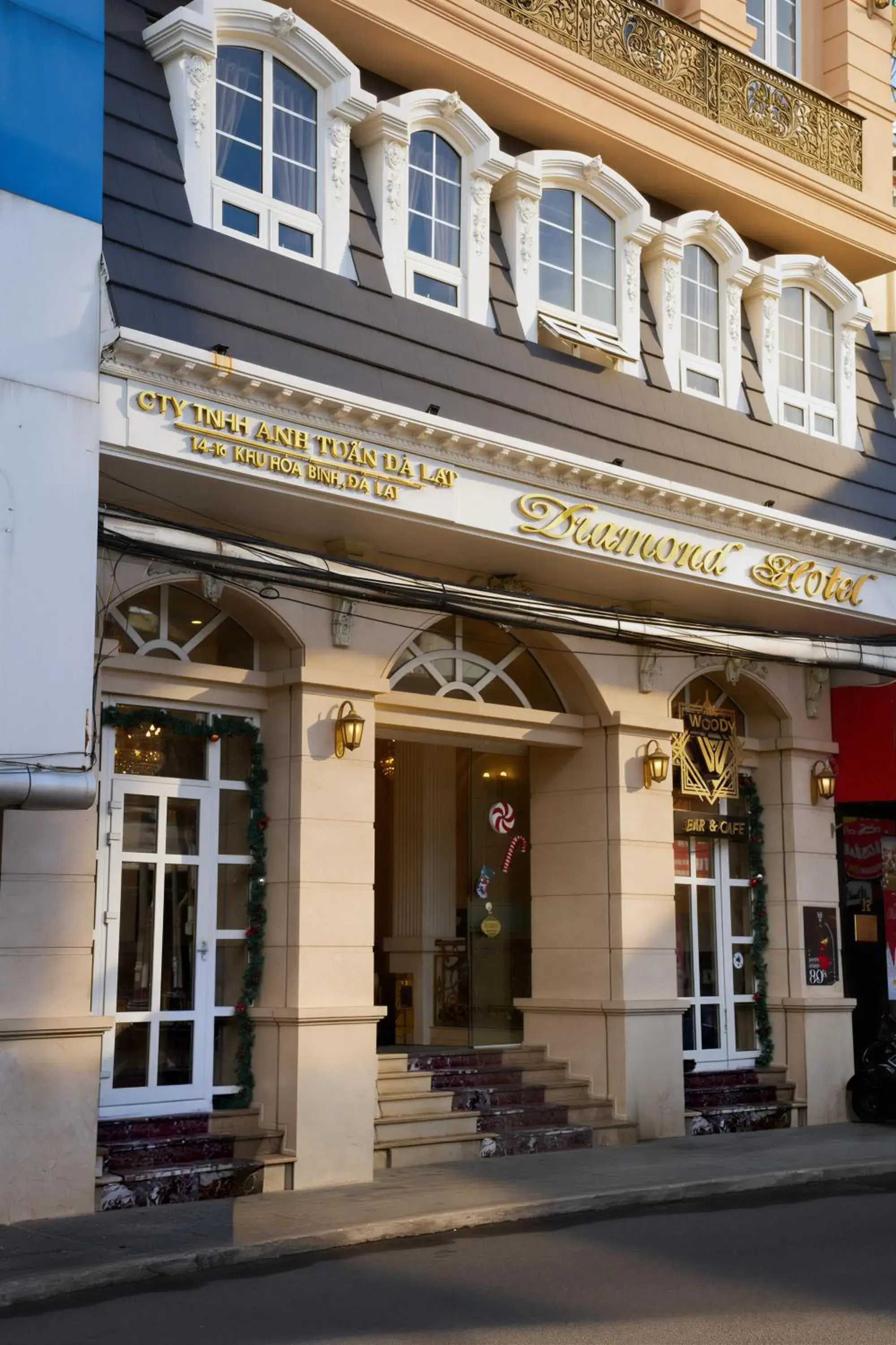 Property building in Diamond Hotel Property building in Diamond Hotel