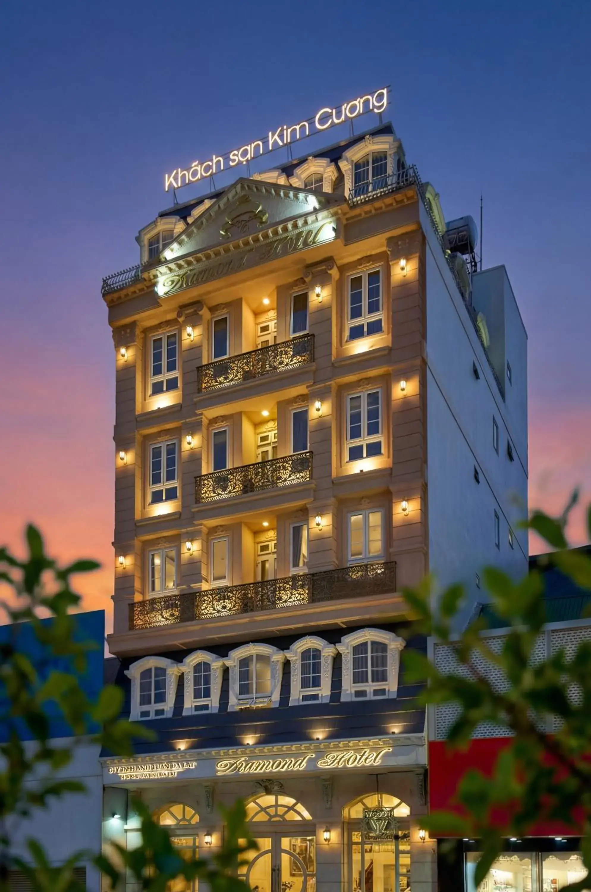 Property building in Diamond Hotel Property building in Diamond Hotel