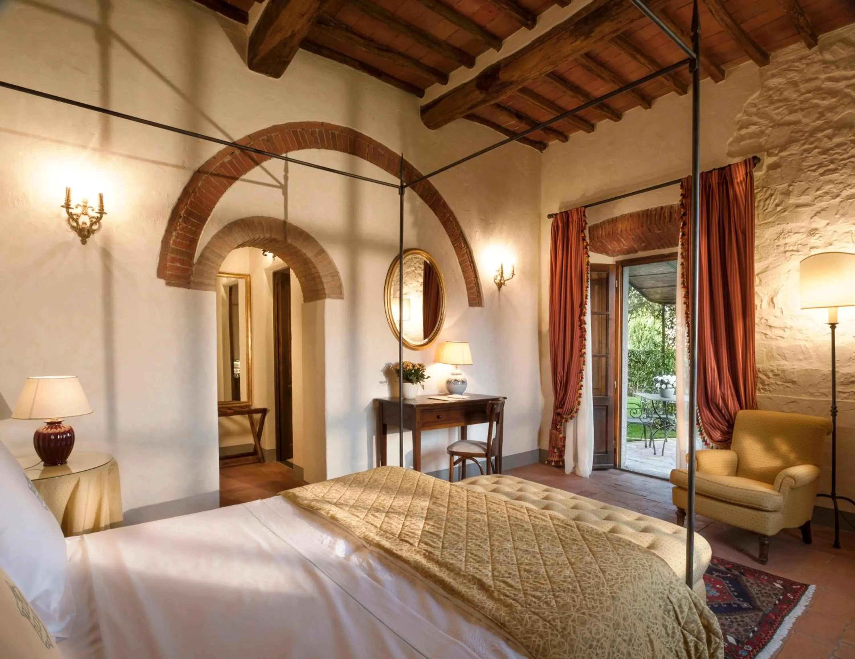 Photo of the whole room, Bed in Castello di Spaltenna Exclusive Resort & Spa