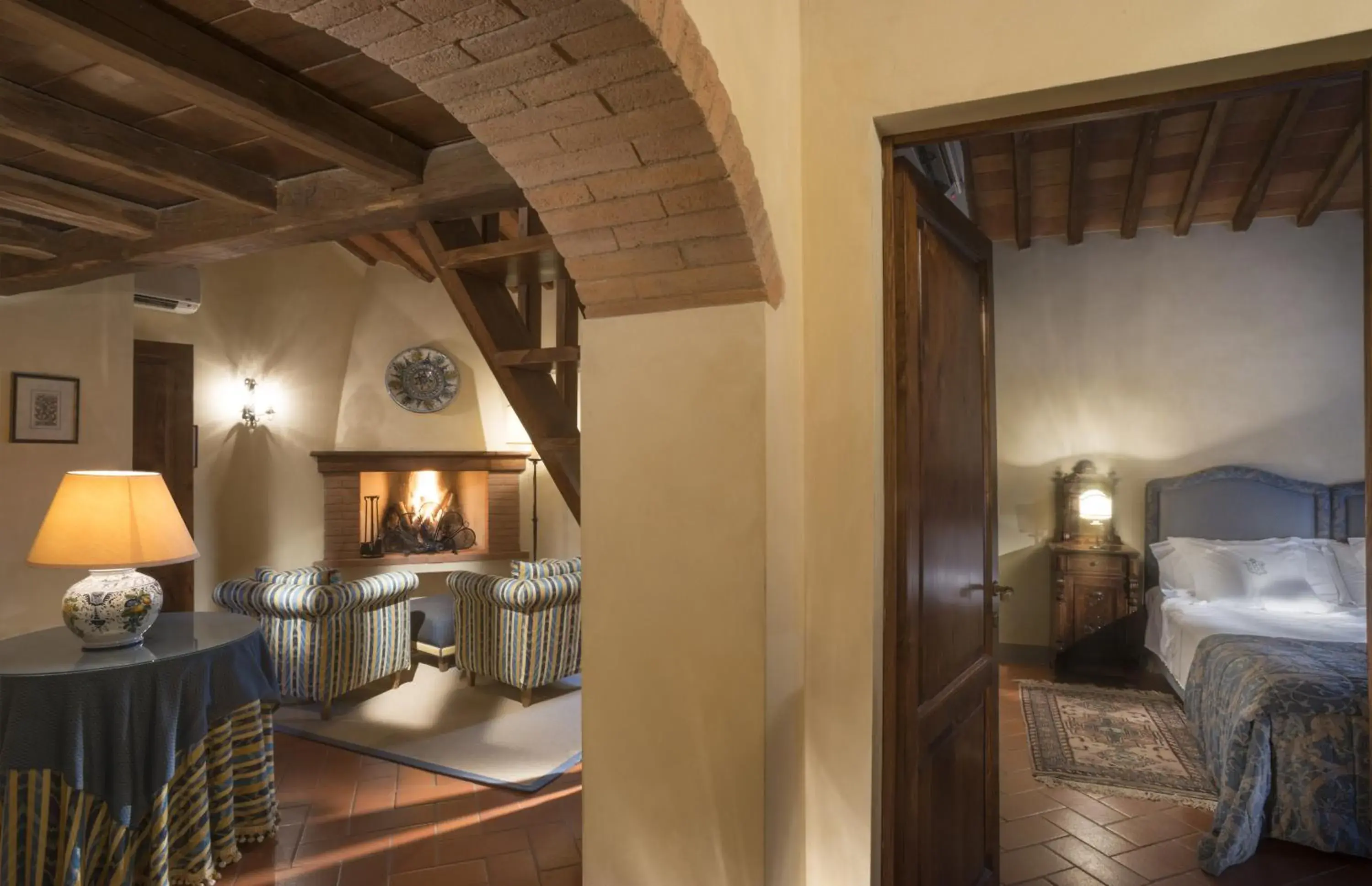 Exclusive Suite in Castello di Spaltenna Exclusive Resort & Spa Exclusive Suite in Castello di Spaltenna Exclusive Resort & Spa