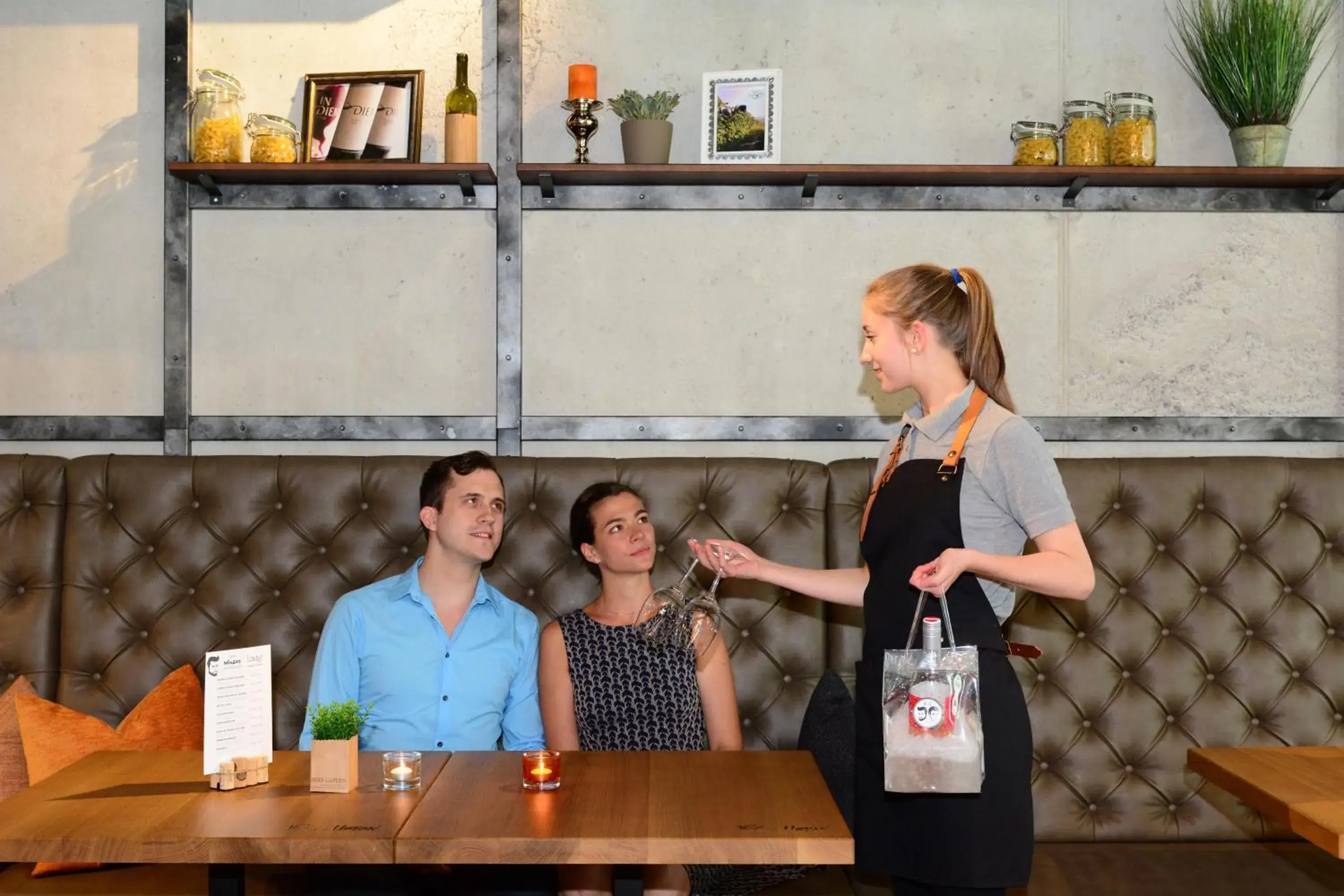 Lounge or bar in arte Hotel Kufstein Lounge or bar in arte Hotel Kufstein