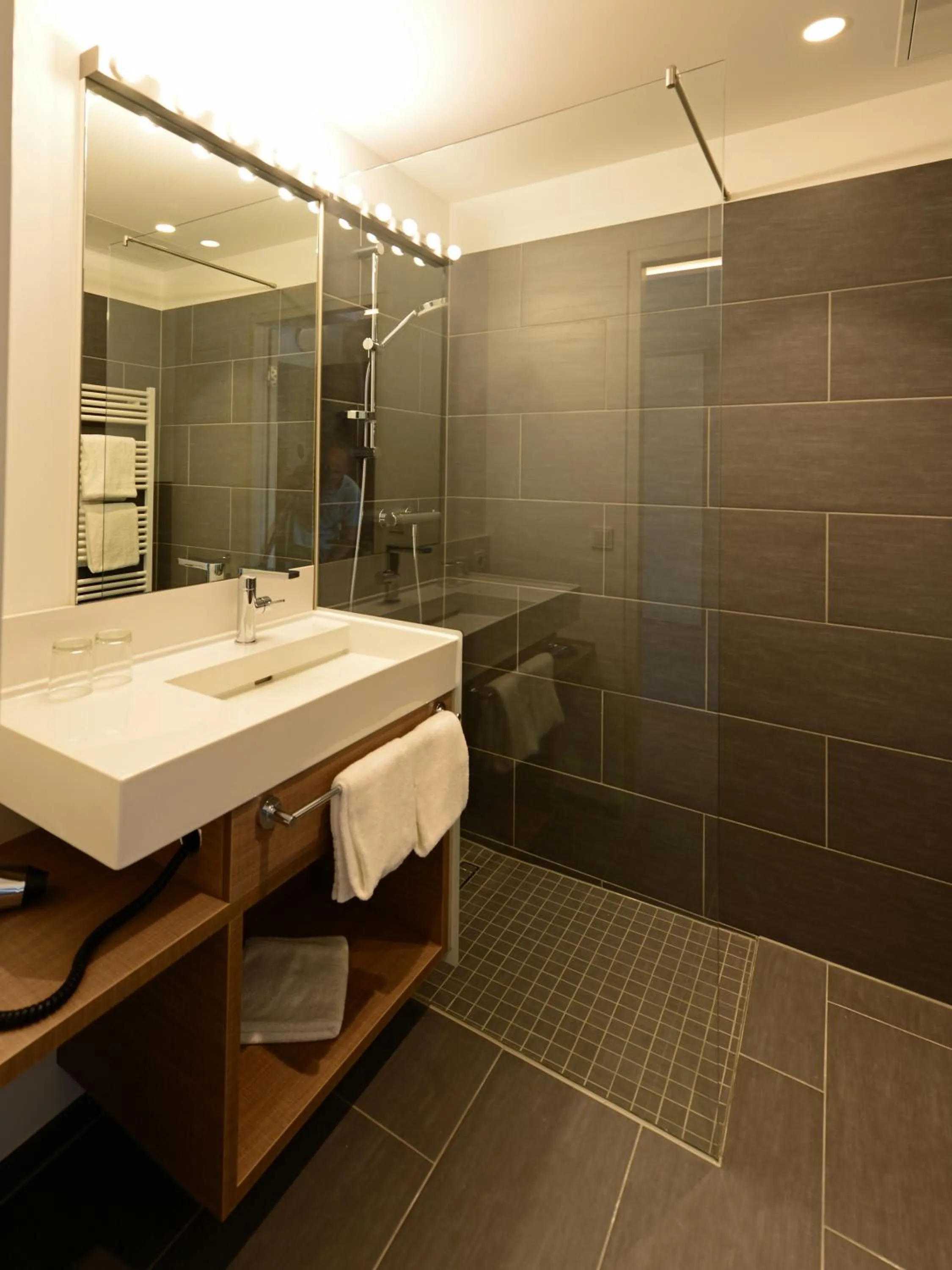 Shower in arte Hotel Kufstein