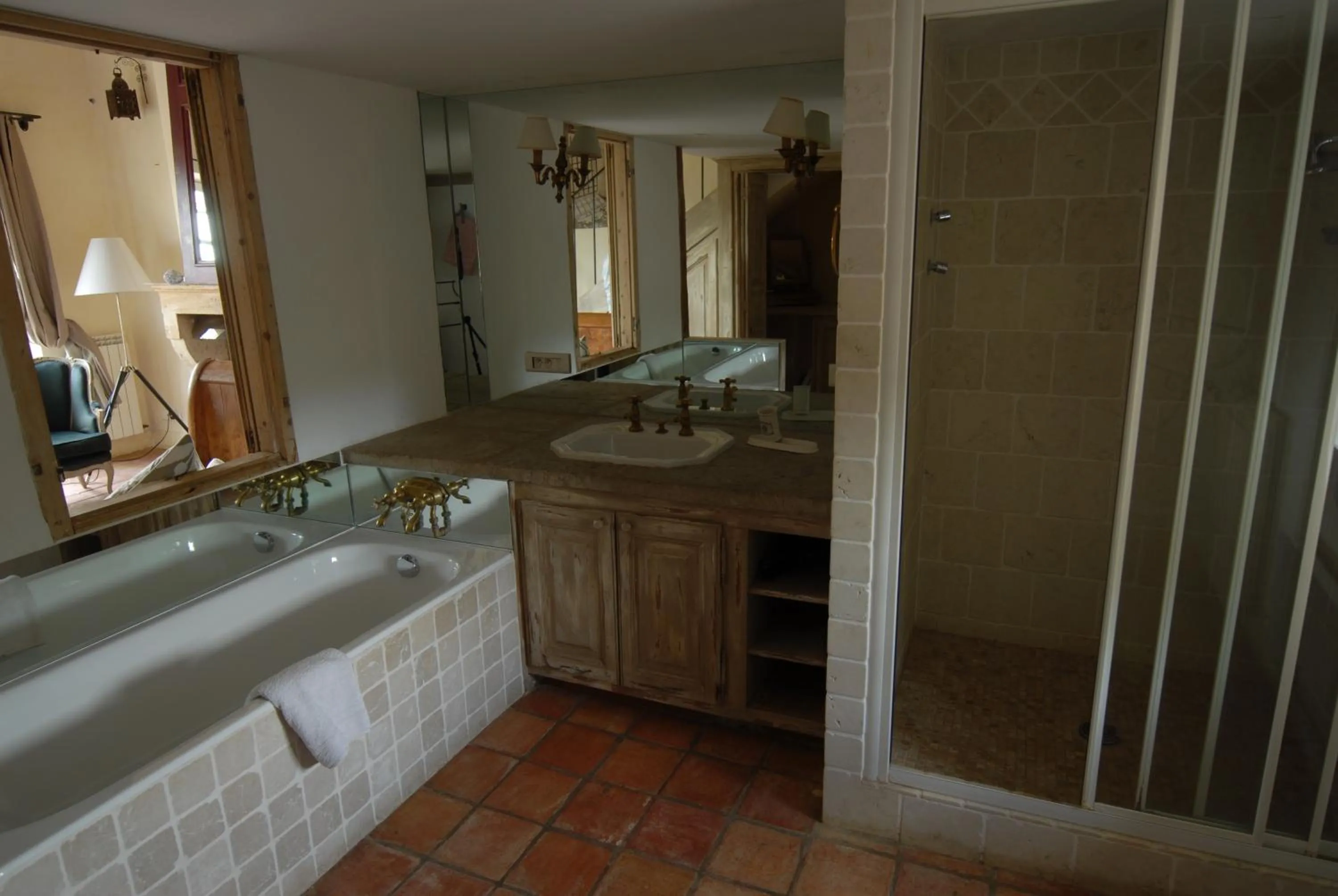 Photo of the whole room in Clos De La Fontaine