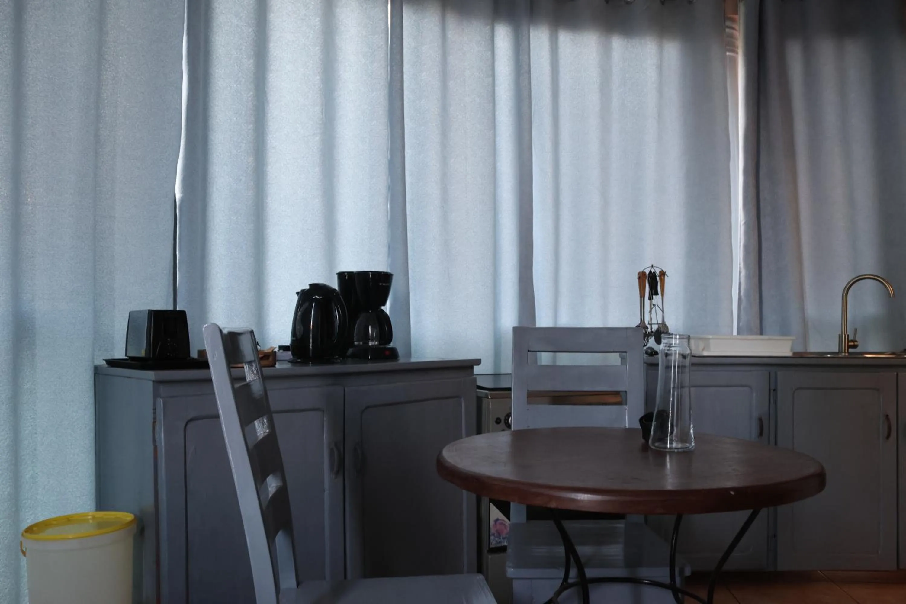 Coffee/tea facilities in Umusambi B&B