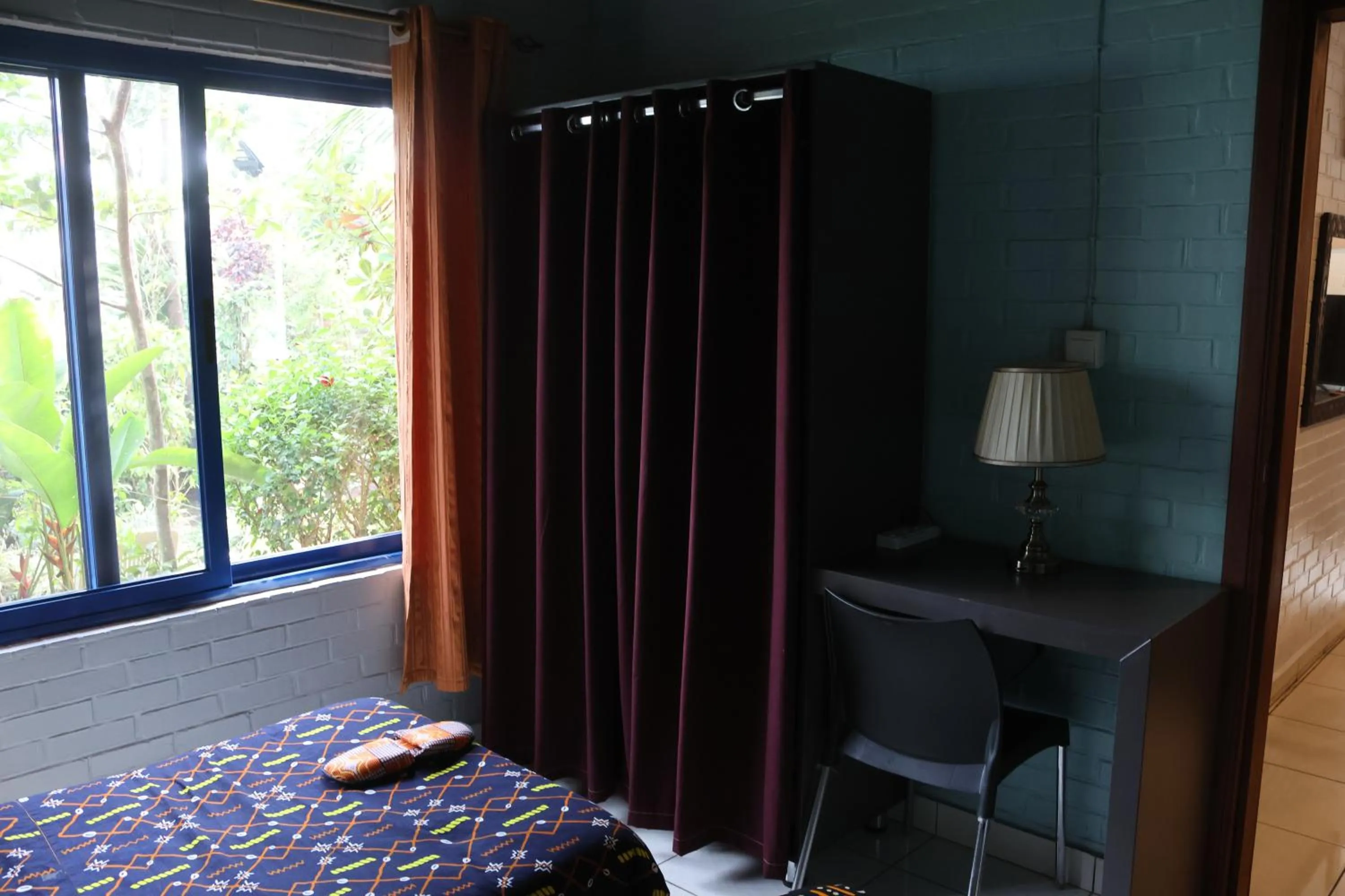 Photo of the whole room, Bed in Umusambi B&B