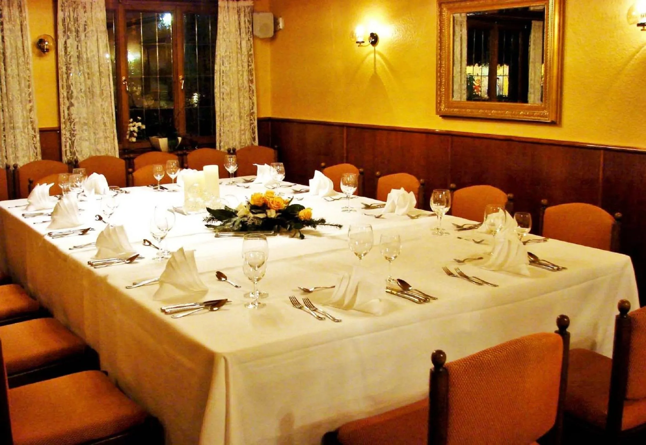 Restaurant/places to eat in Hotel Gasthof Kreuz