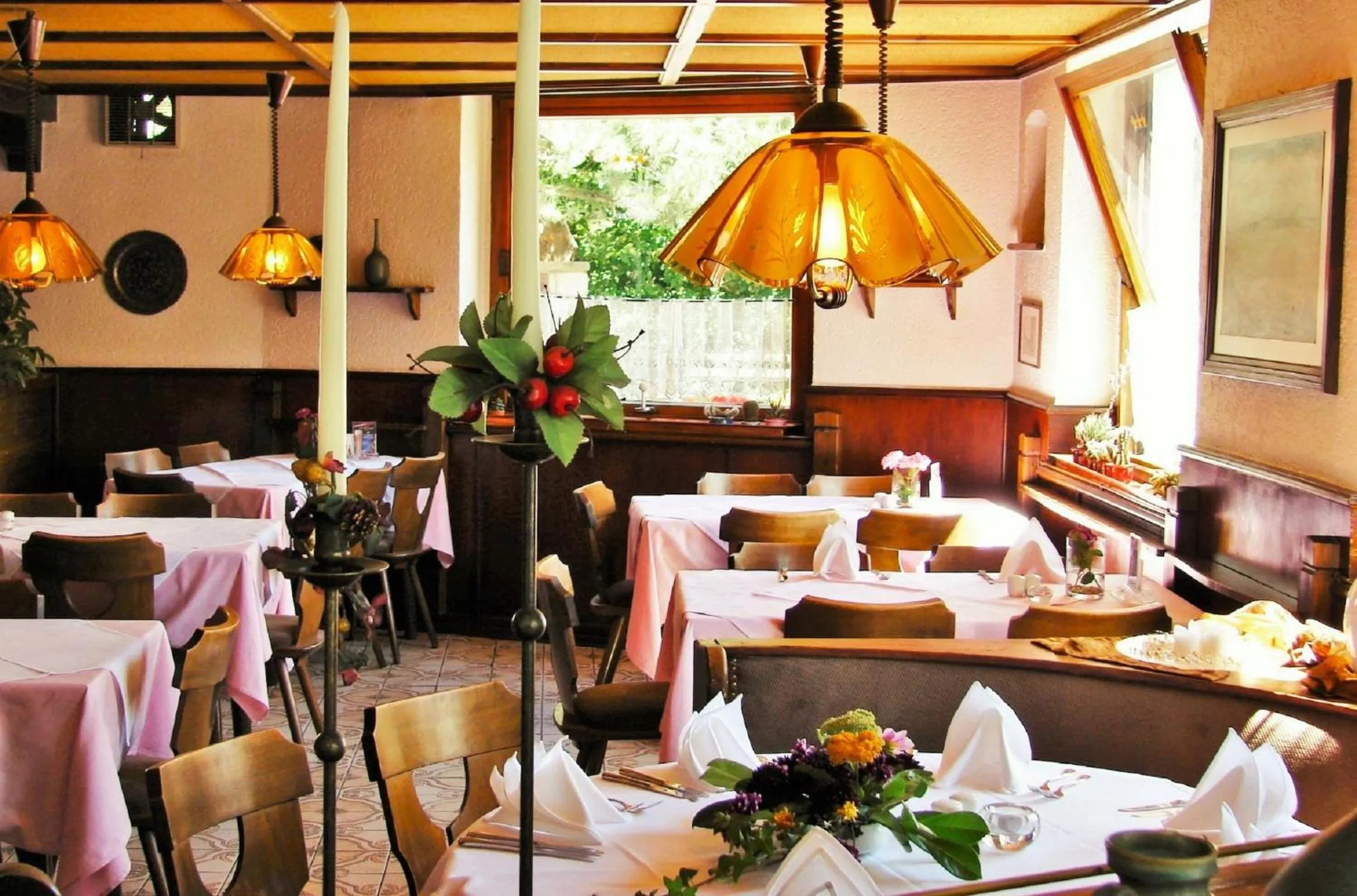 Restaurant/places to eat in Hotel Gasthof Kreuz