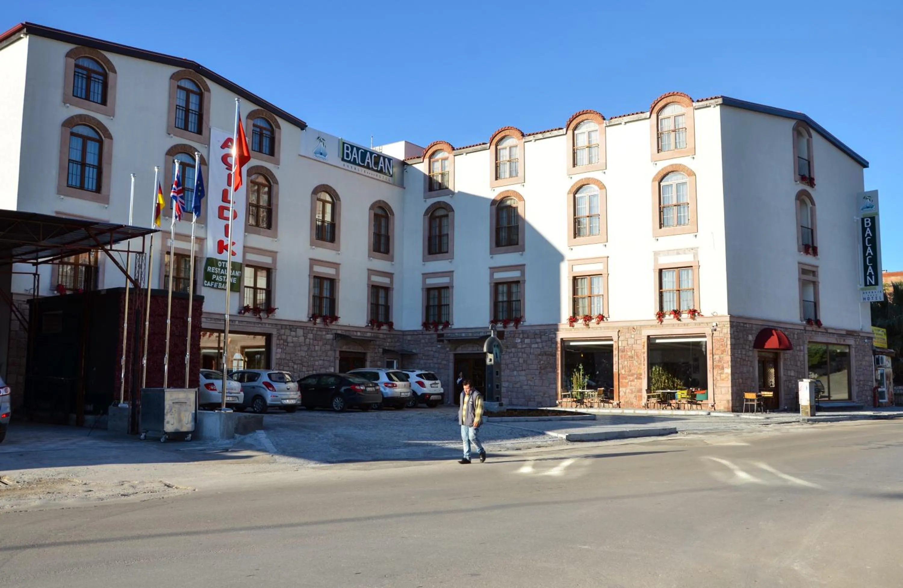 Facade/entrance in Bacacan Otel