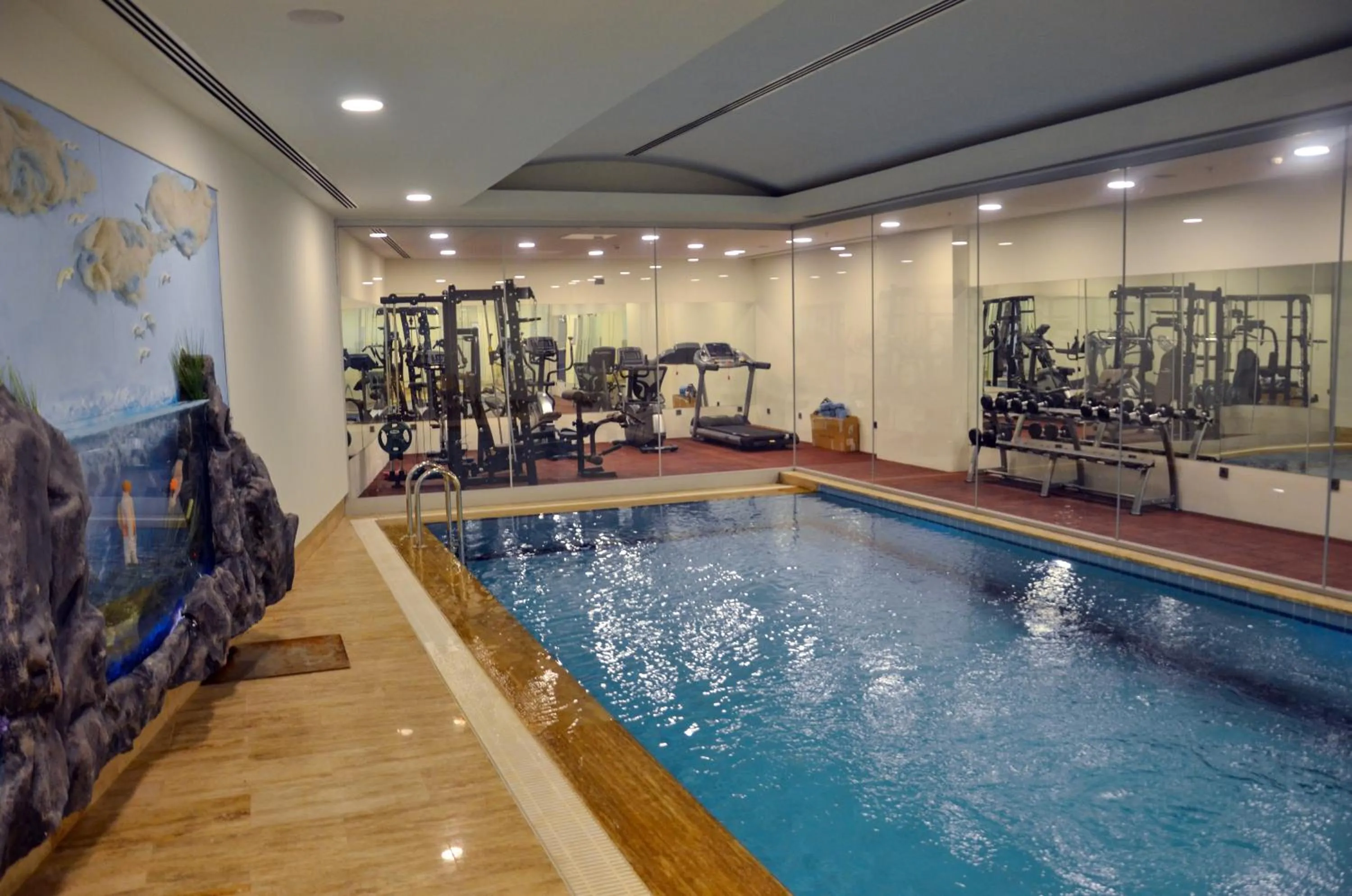 Swimming pool in Bacacan Otel