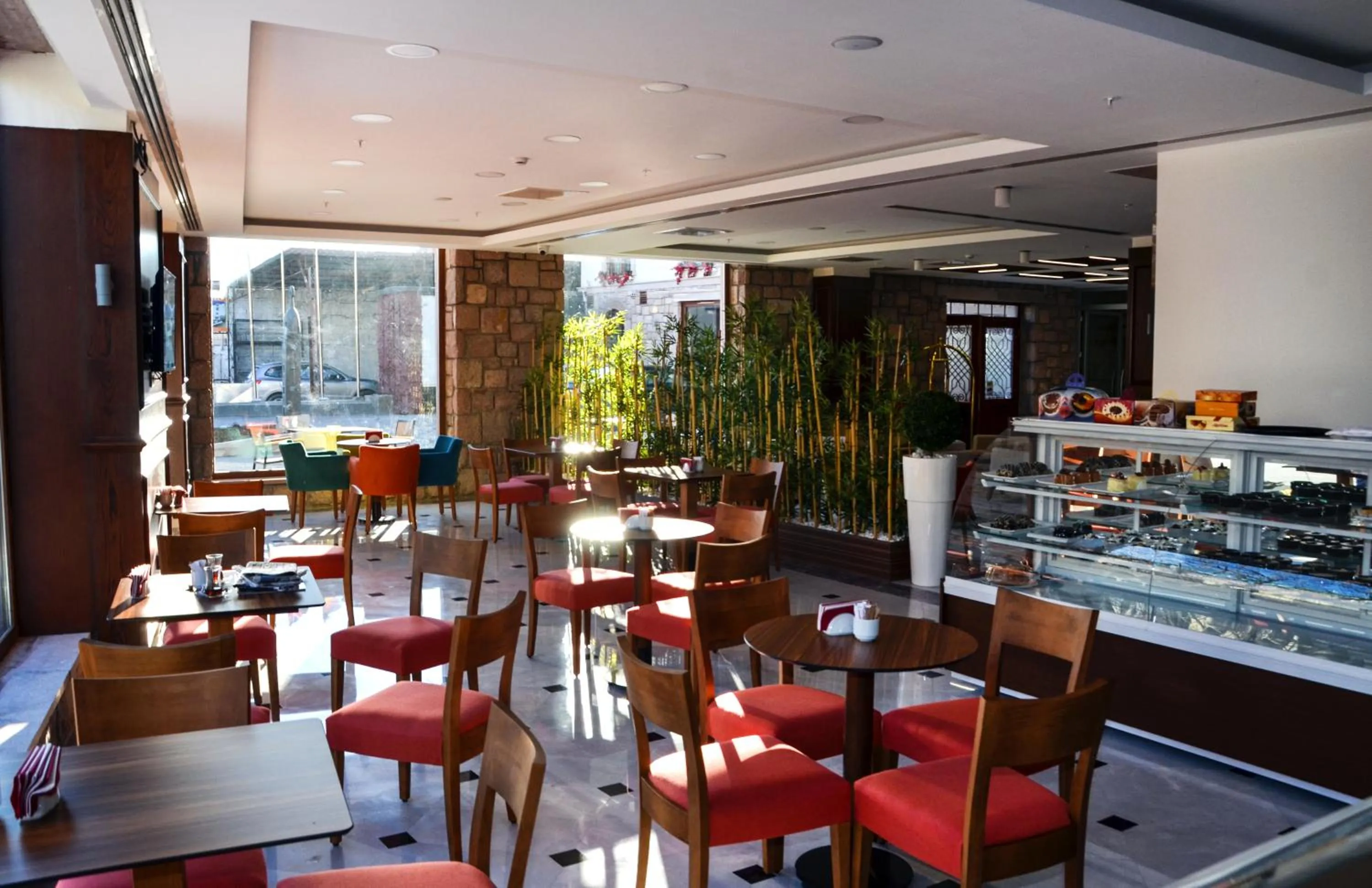 Restaurant/places to eat in Bacacan Otel