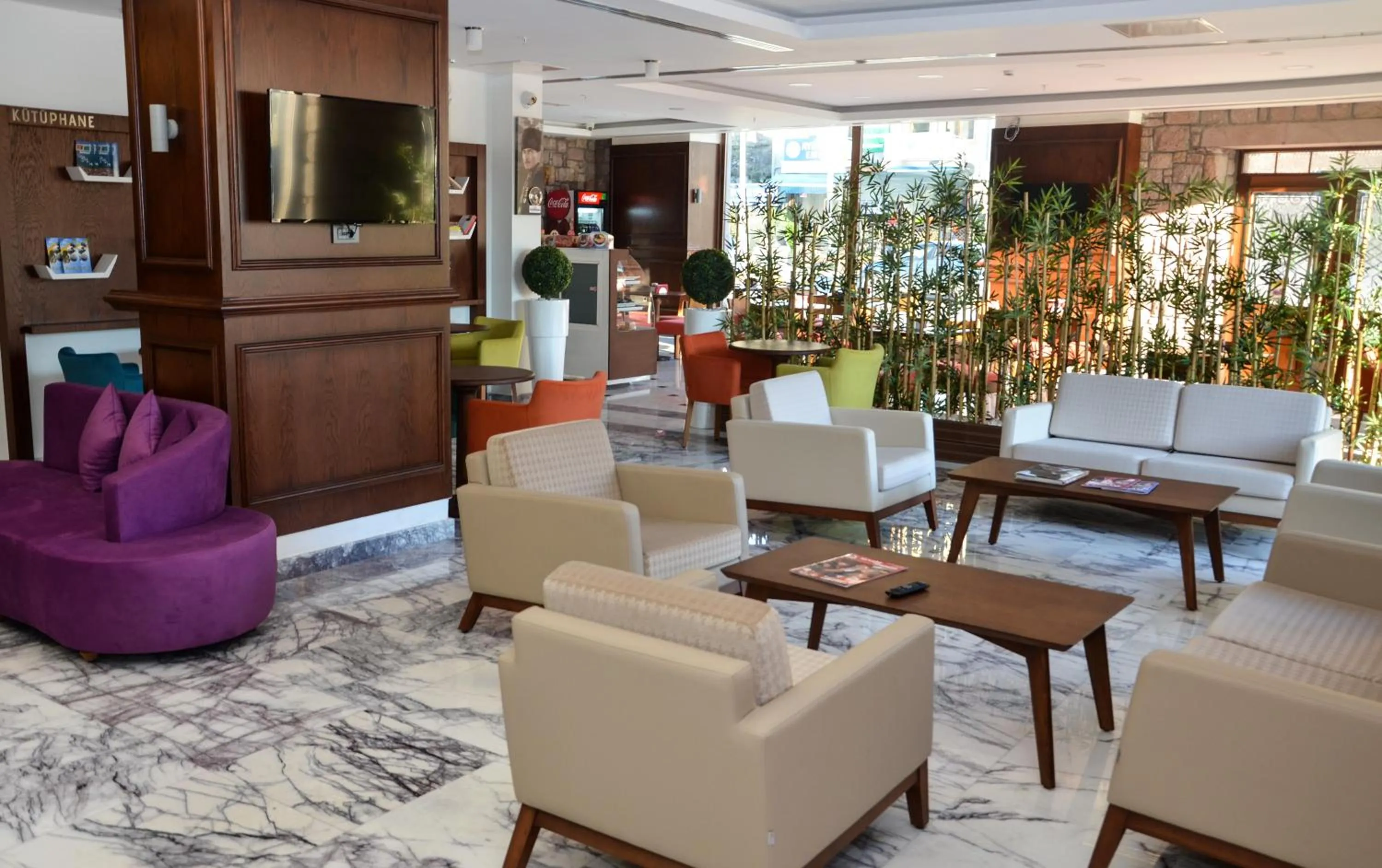 Facade/entrance in Bacacan Otel