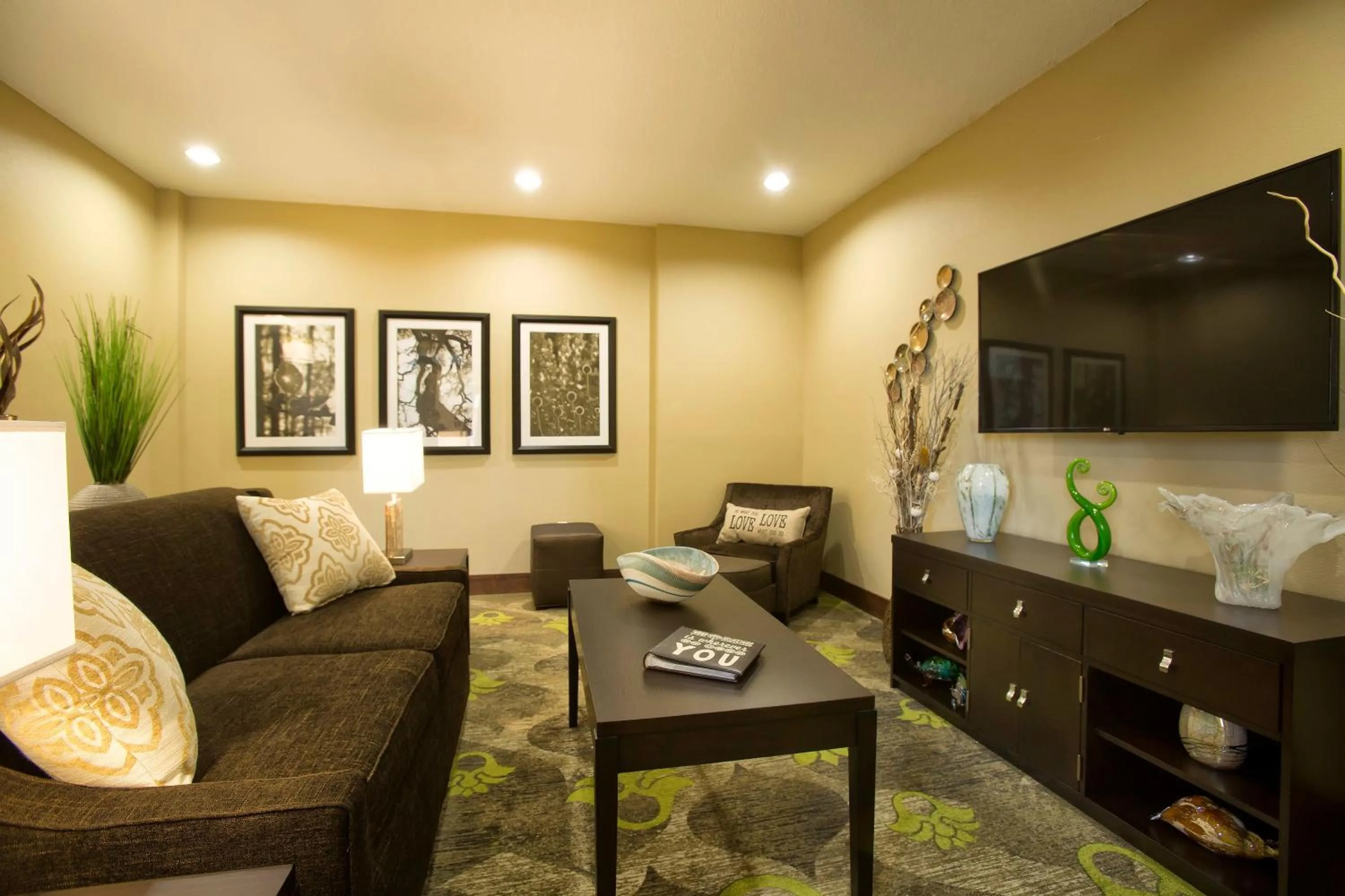 Other in Staybridge Suites Orlando at SeaWorld by IHG - Free Breakfast & Shuttle to SeaWorld Parks