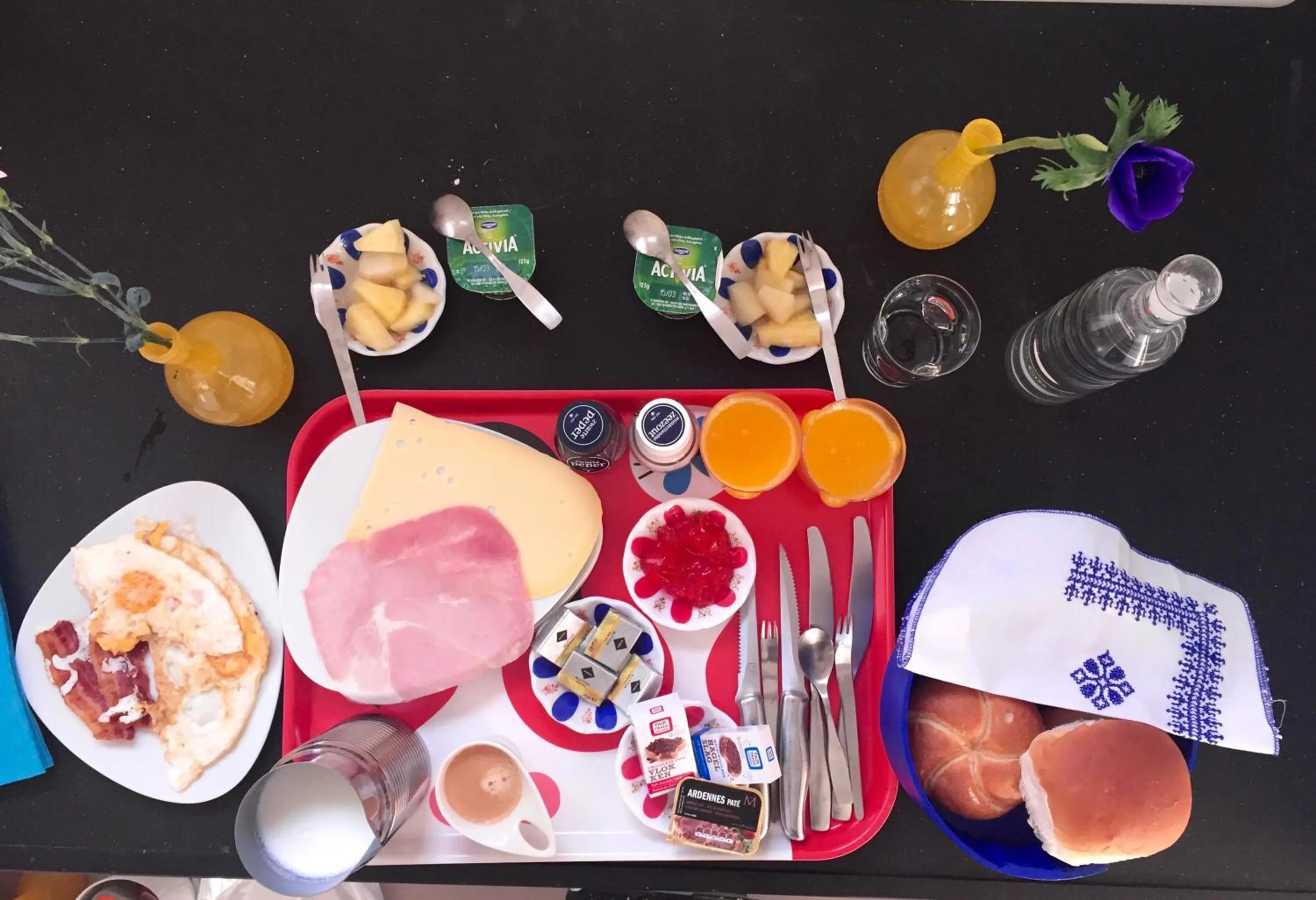 Food and drinks in Naar Ineke