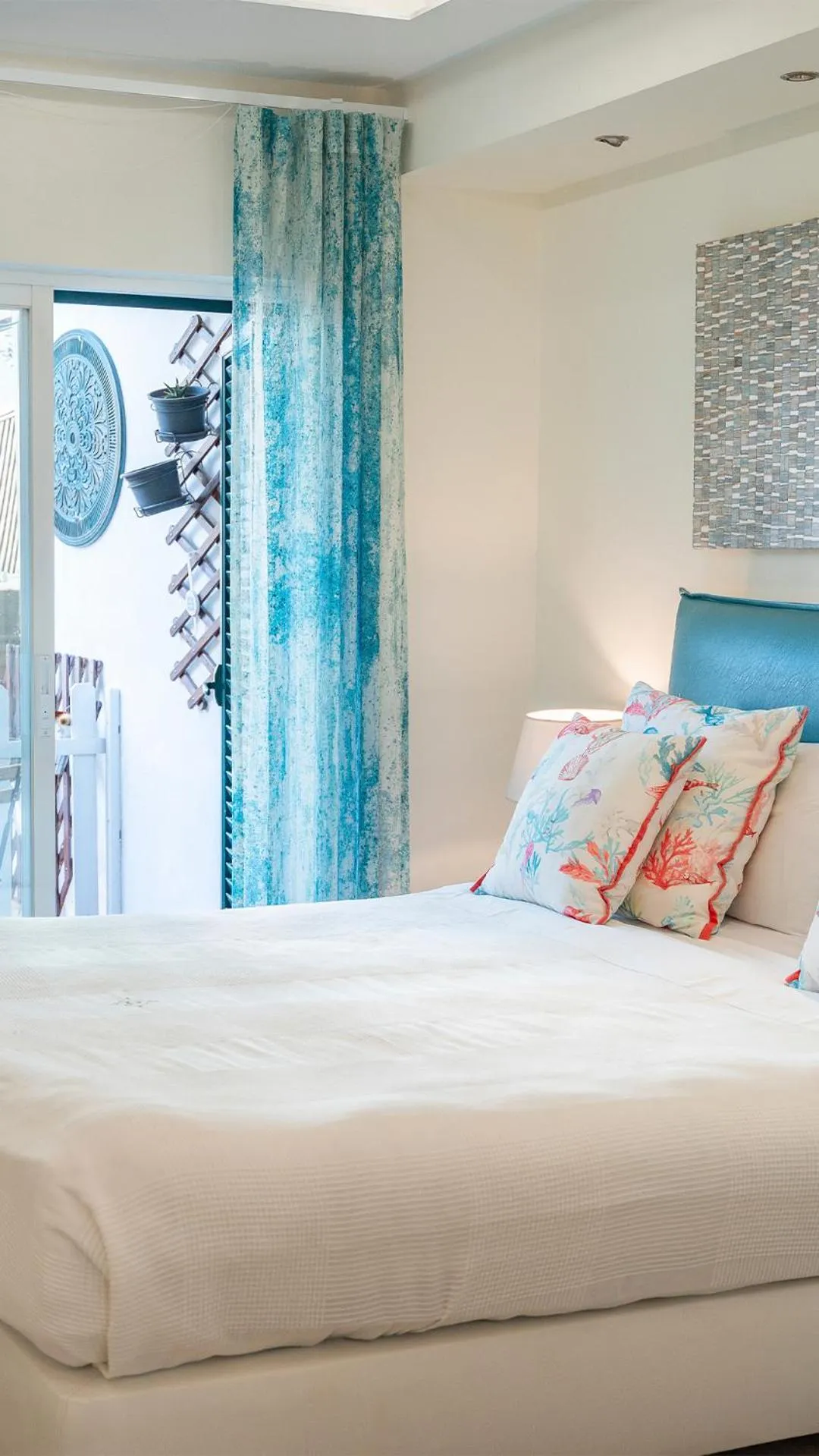 Opus One Luxury Guest House & Wine