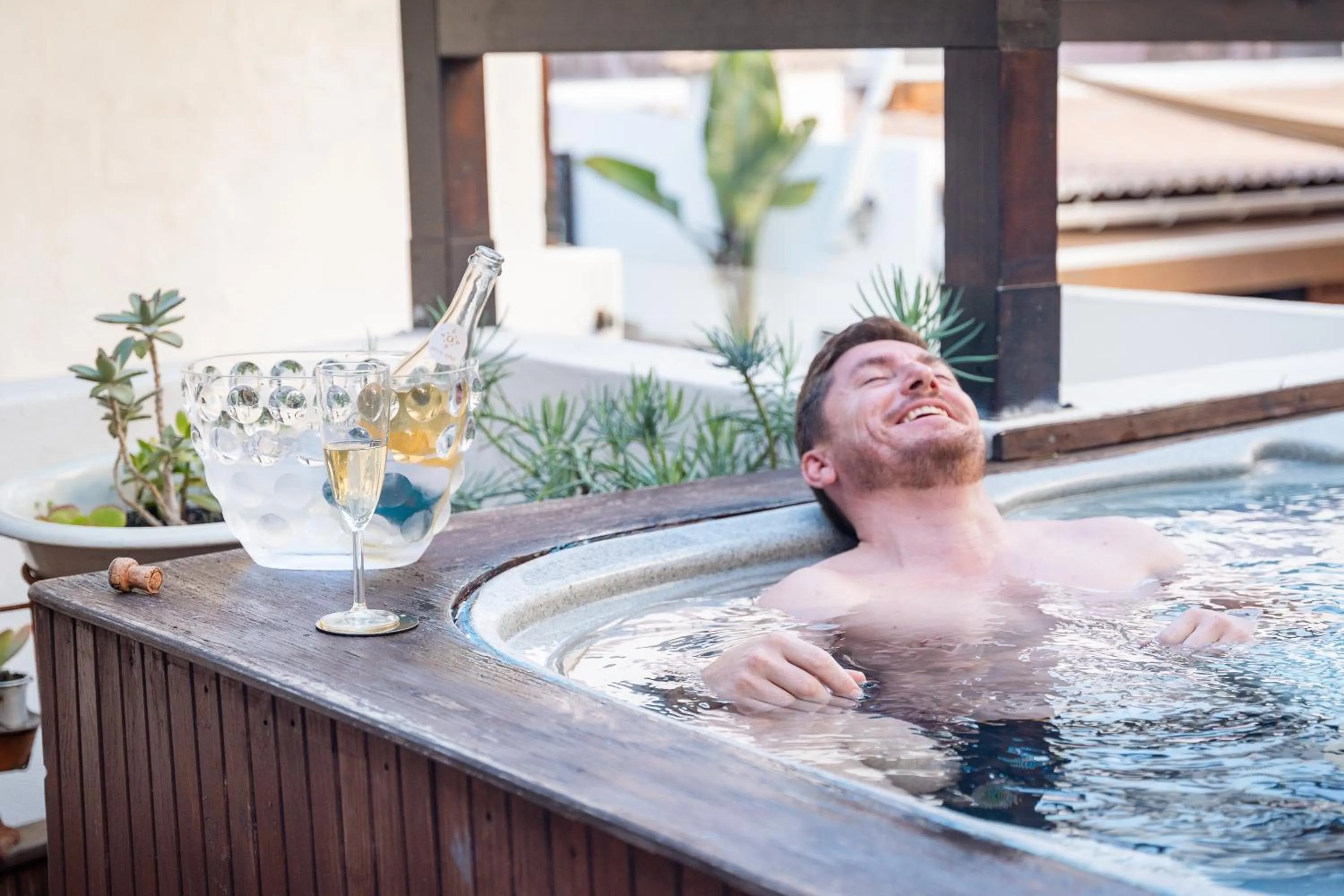 Opus One Luxury Guest House & Wine