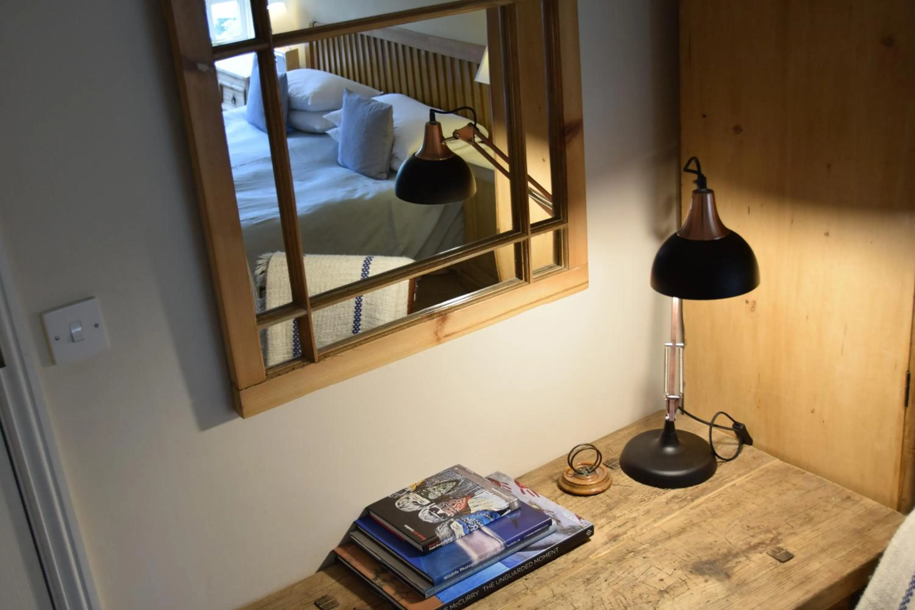 Decorative detail, Bed in The Dolphin Inn