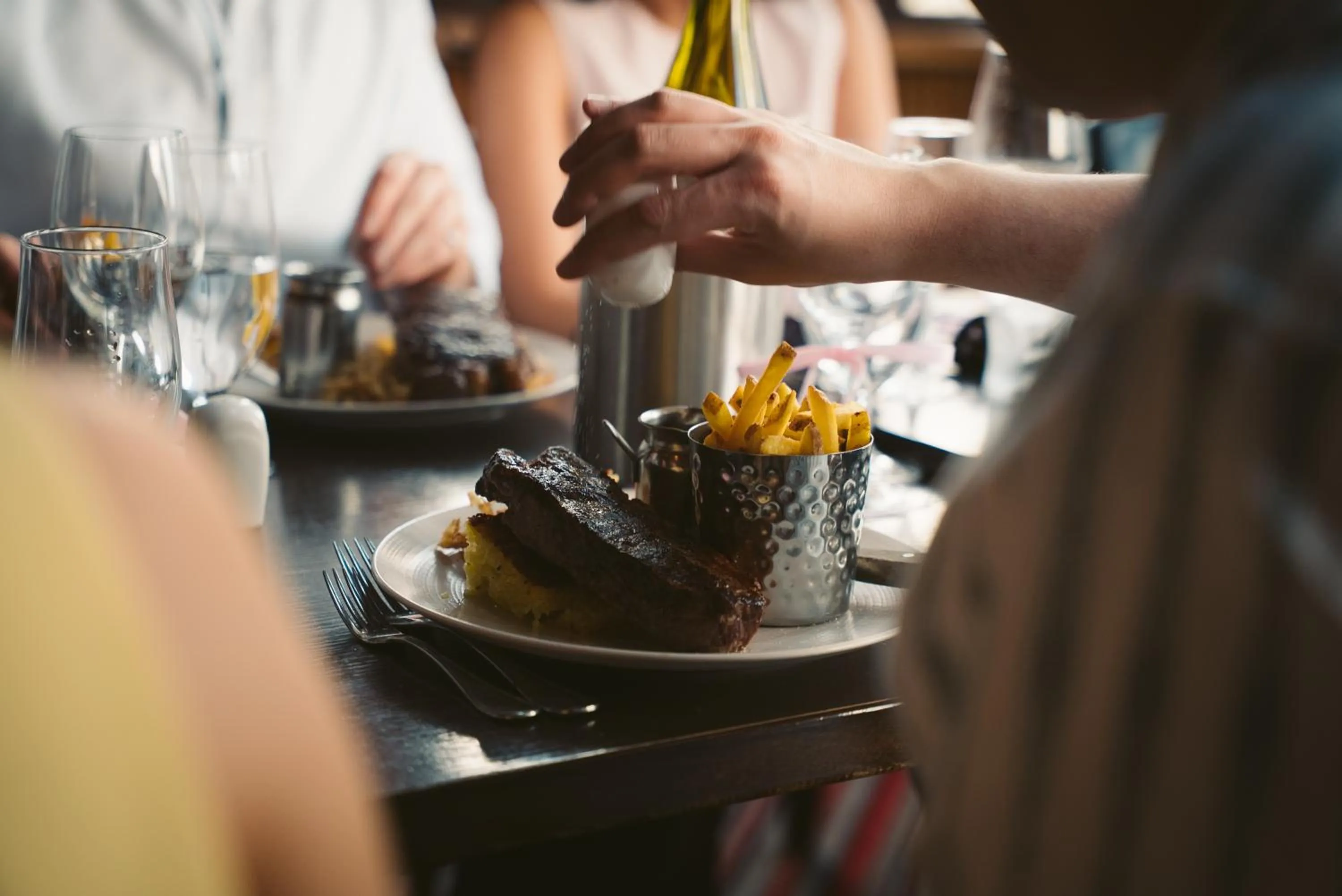 Restaurant/places to eat in Keenans Boutique Hotel