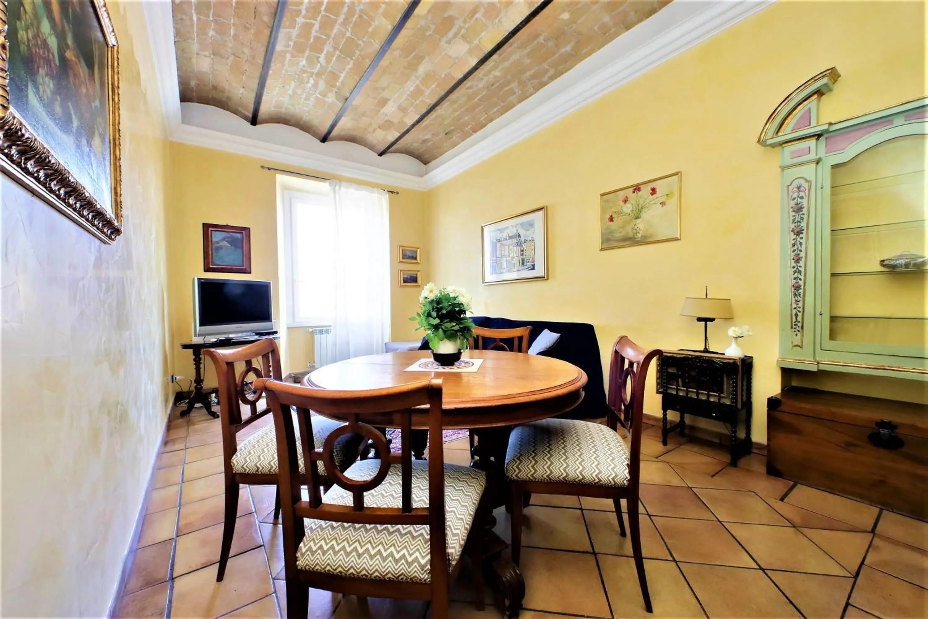 TV and multimedia in Bellezza Al Colosseo - B&B & Apts