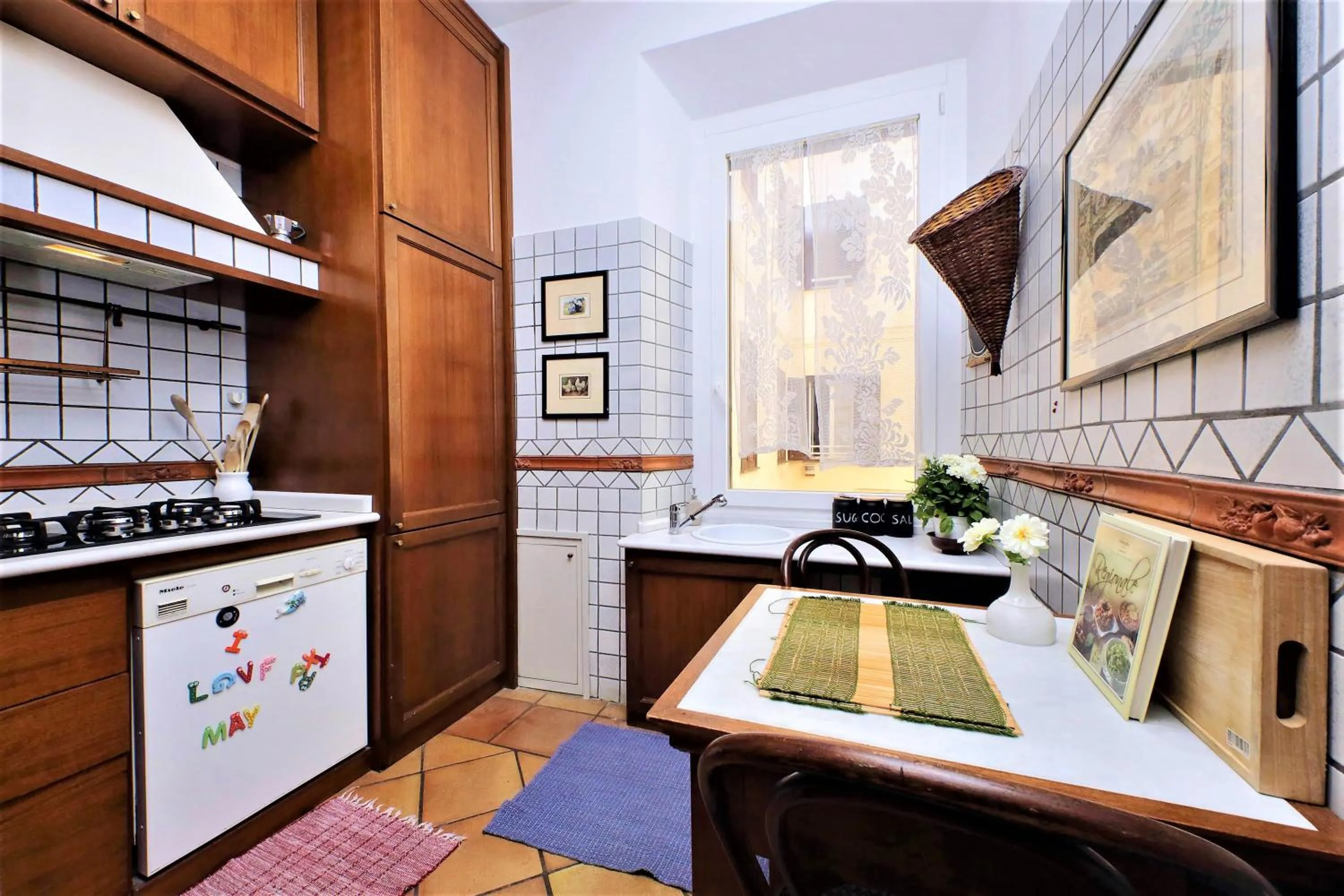Kitchen or kitchenette in Bellezza Al Colosseo - B&B & Apts