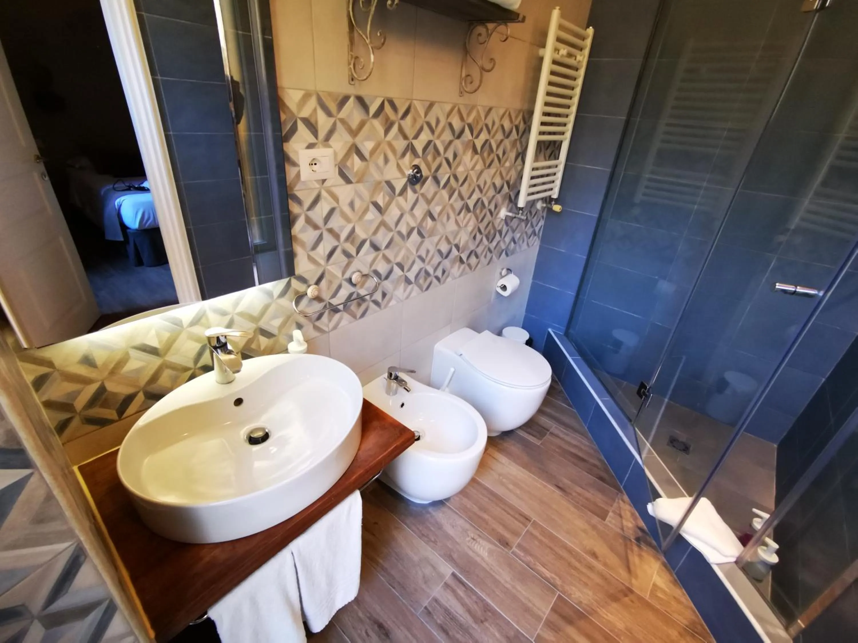 Shower in Bellezza Al Colosseo - B&B & Apts