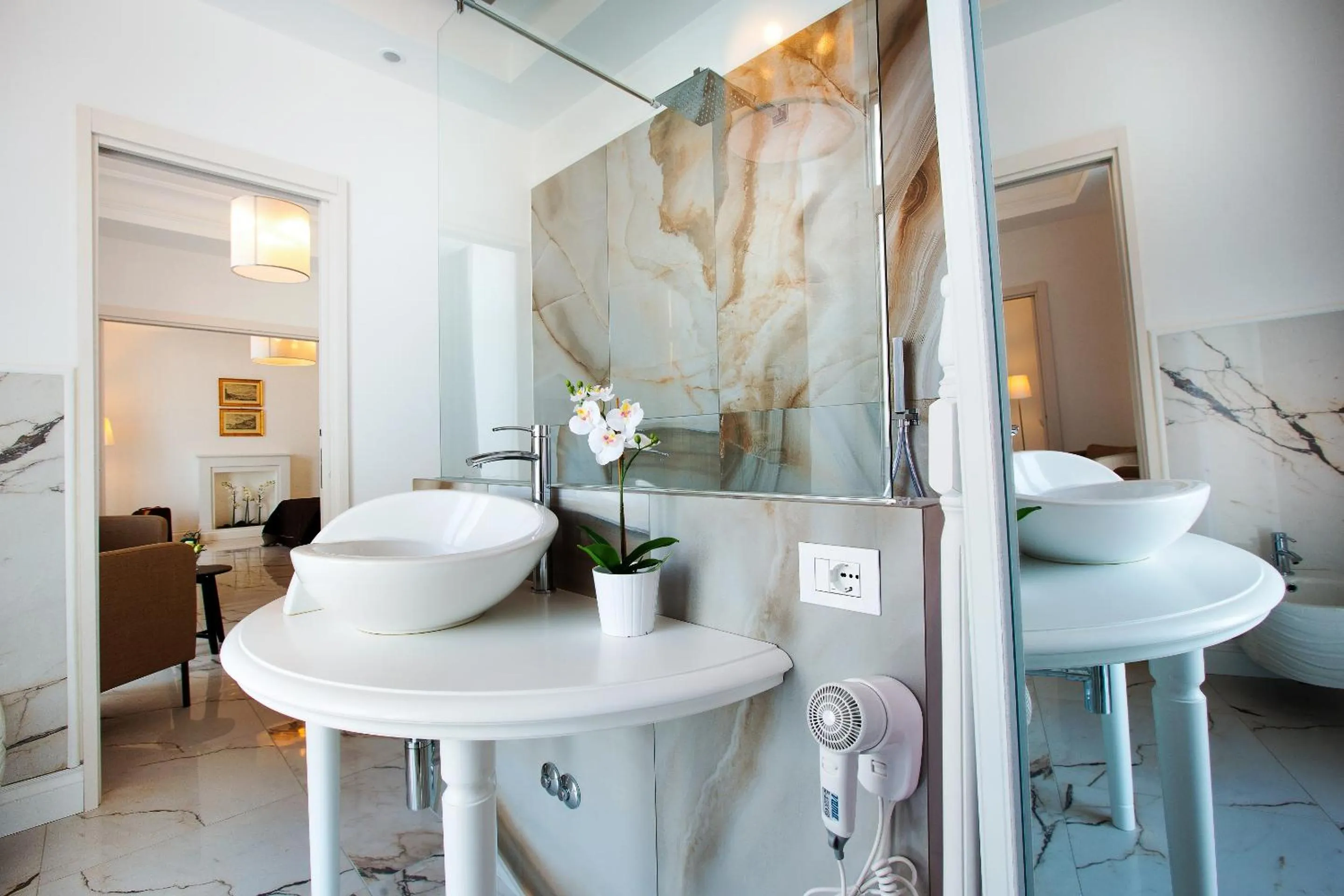 Shower in Palazzo Murrano - Adults Only