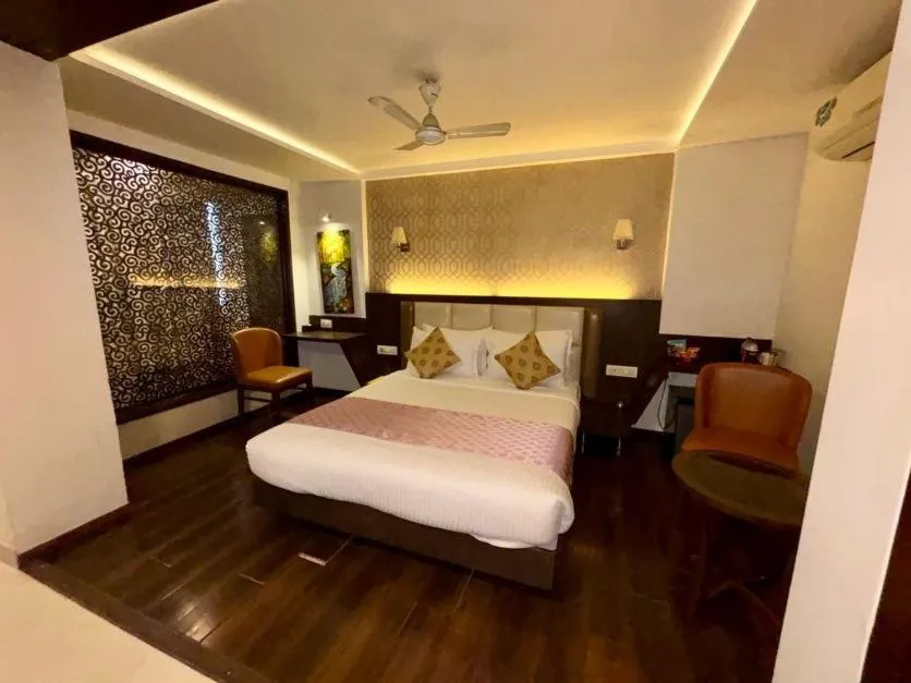 Bed in Hotel Sai Residency