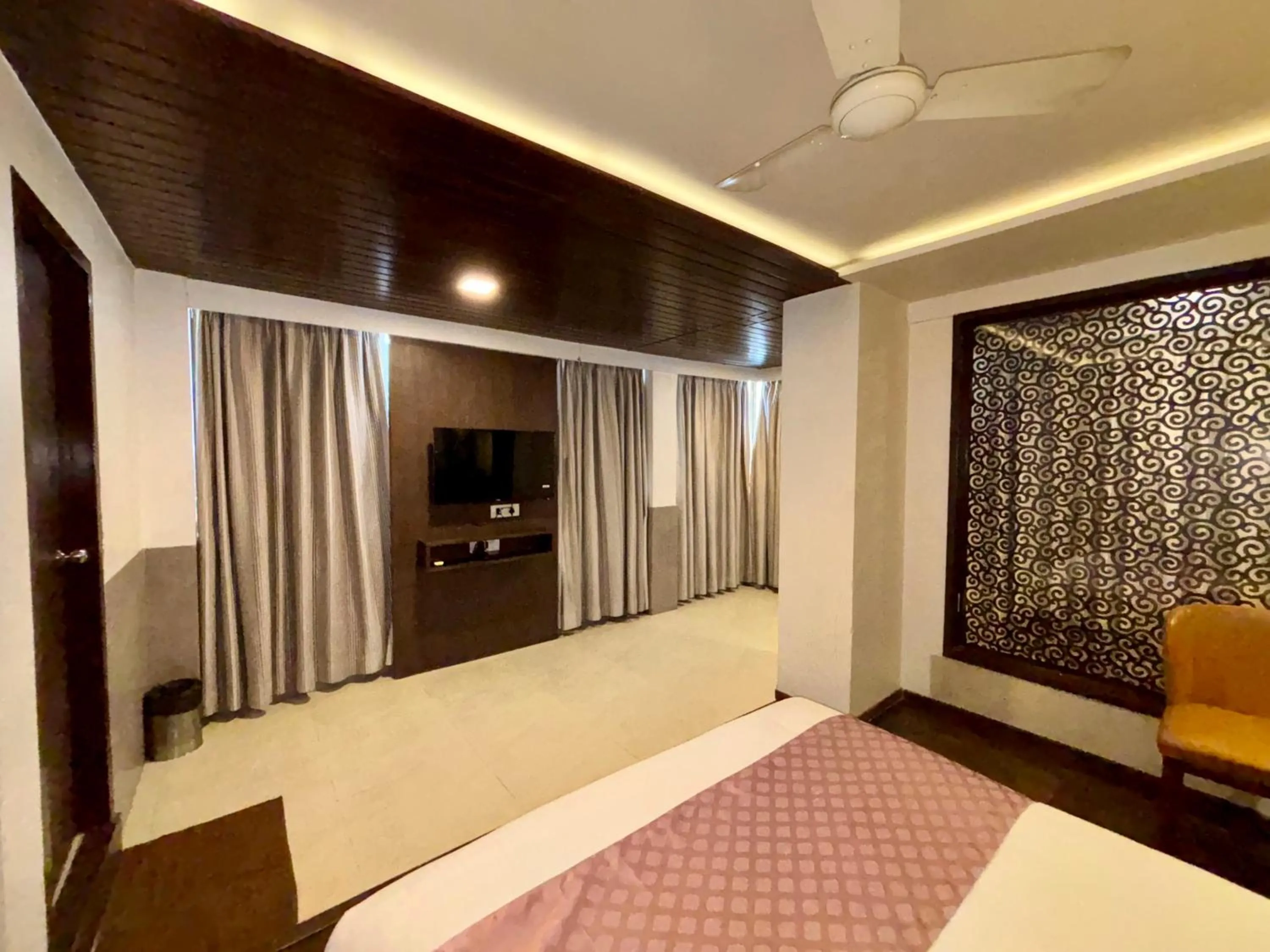 Bed in Hotel Sai Residency