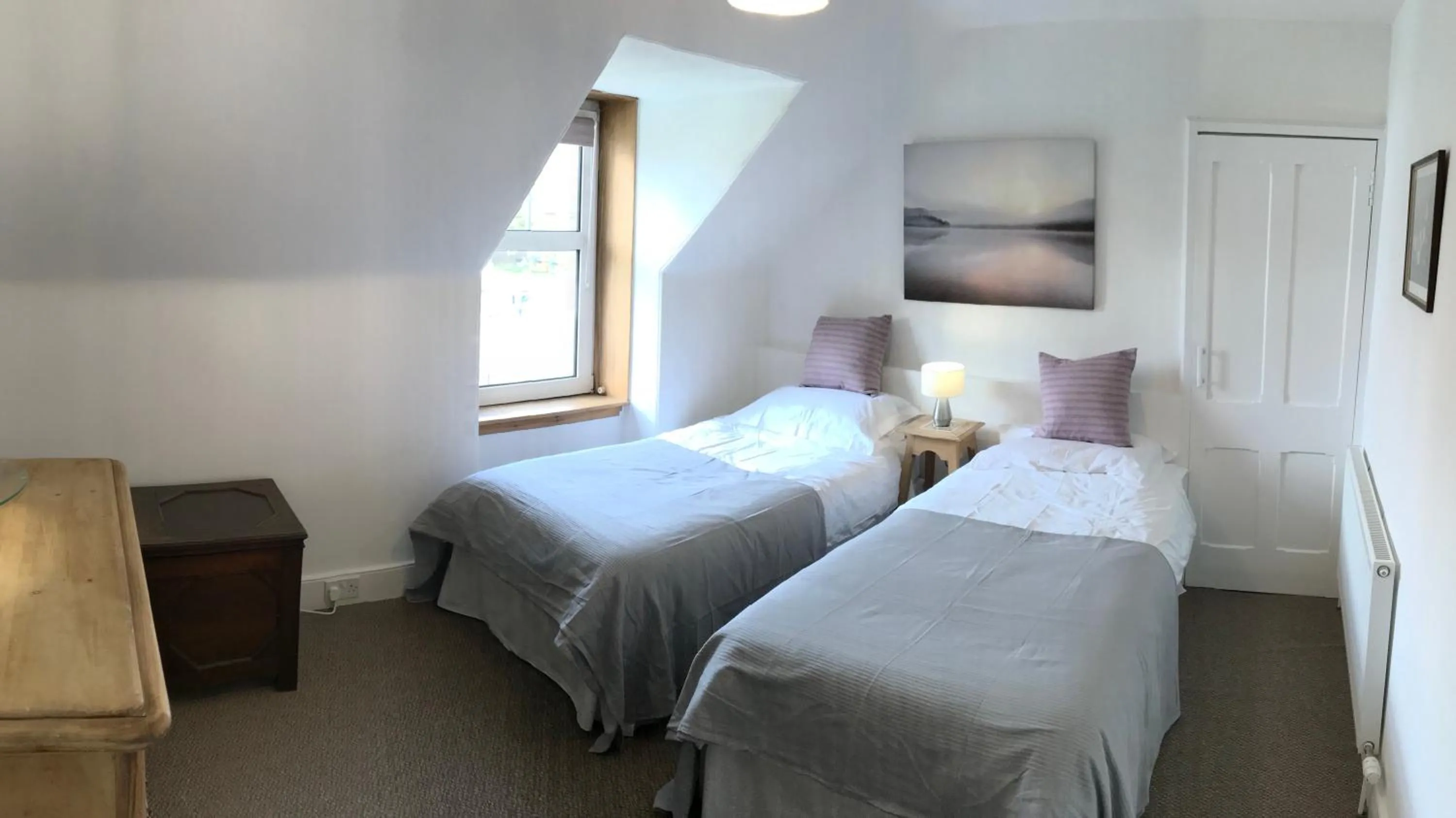 Bedroom, Bed in Carrick House