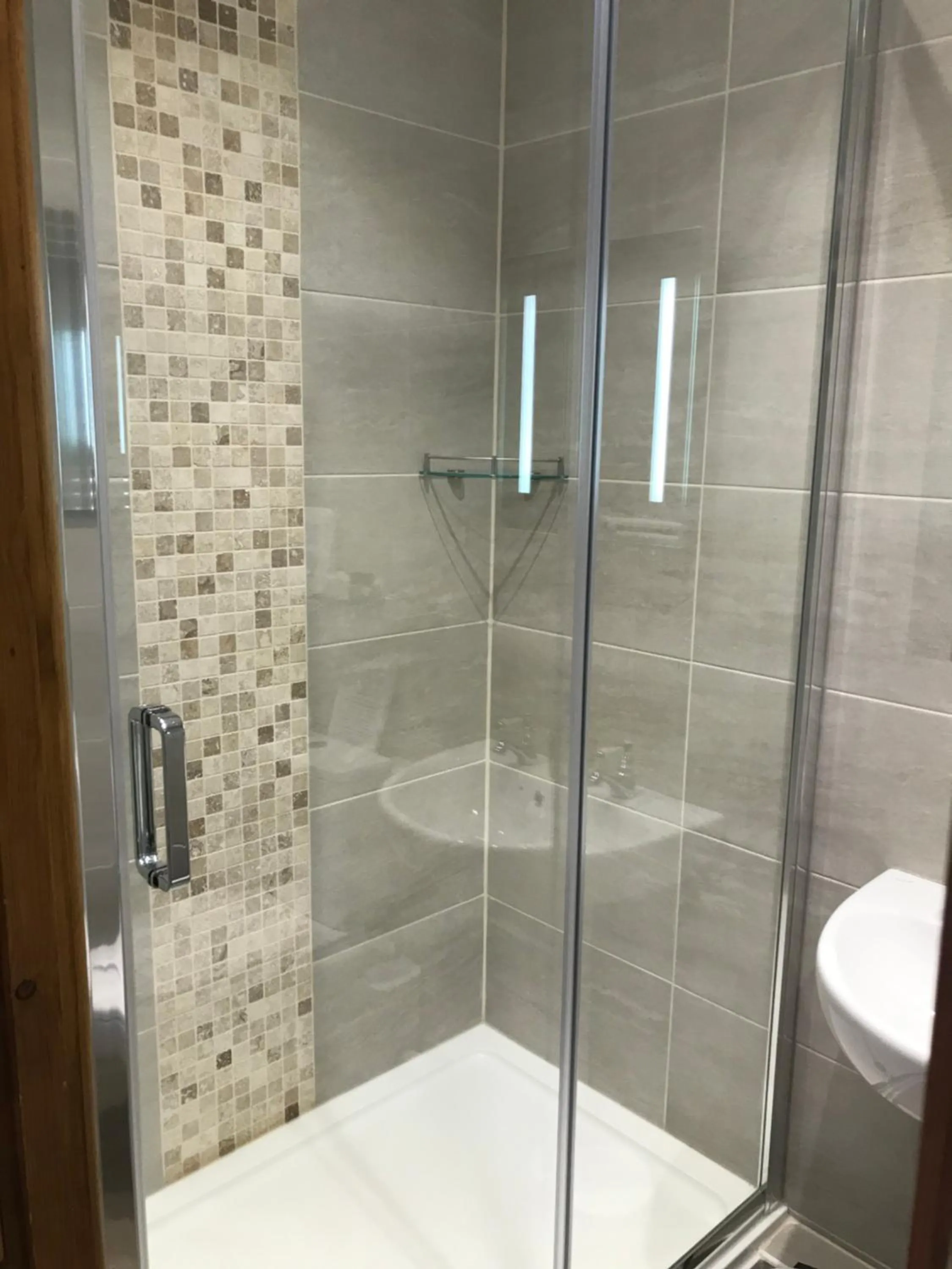 Bathroom in Glendale Guest House