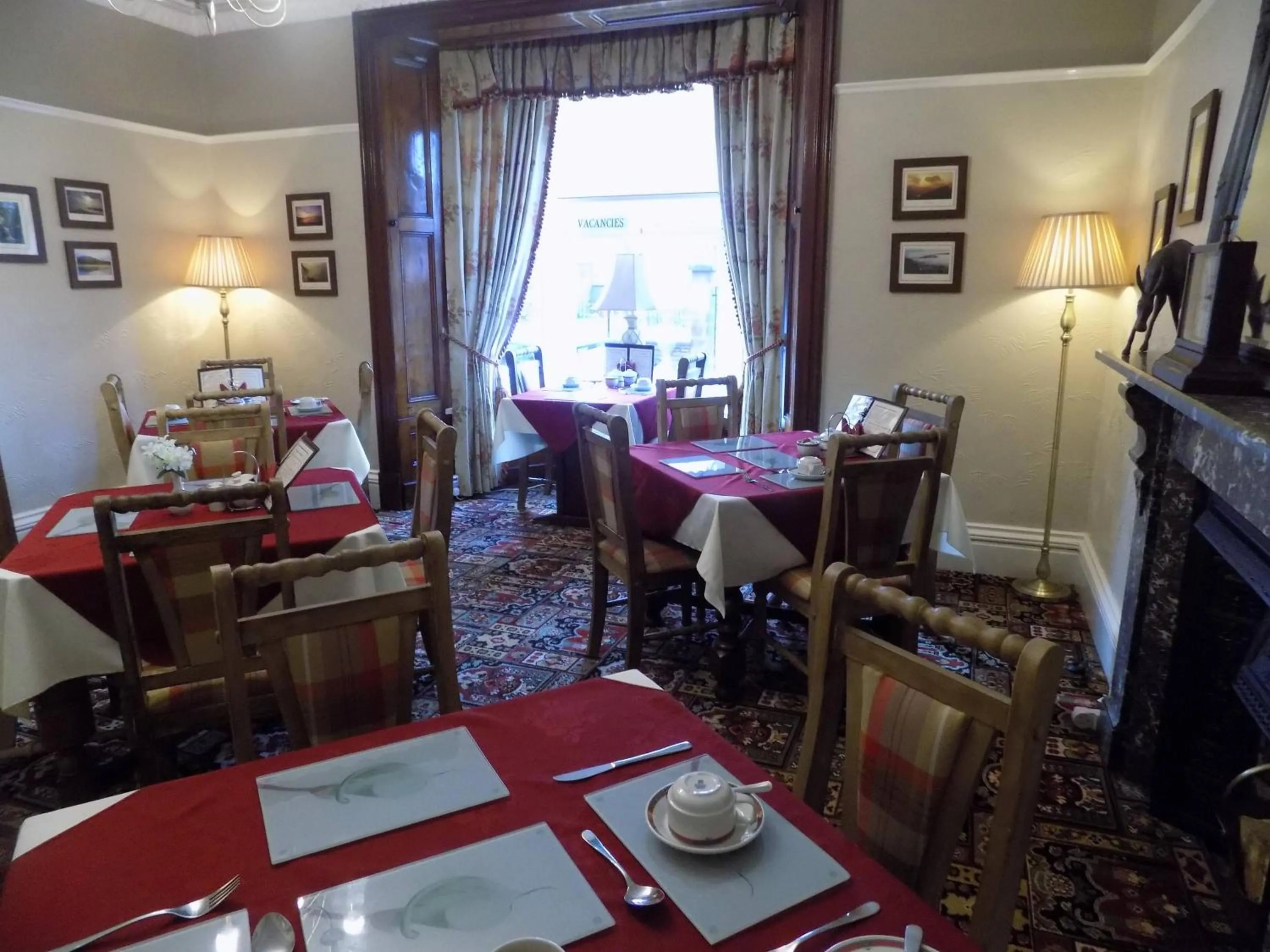 Dining area in Glendale Guest House