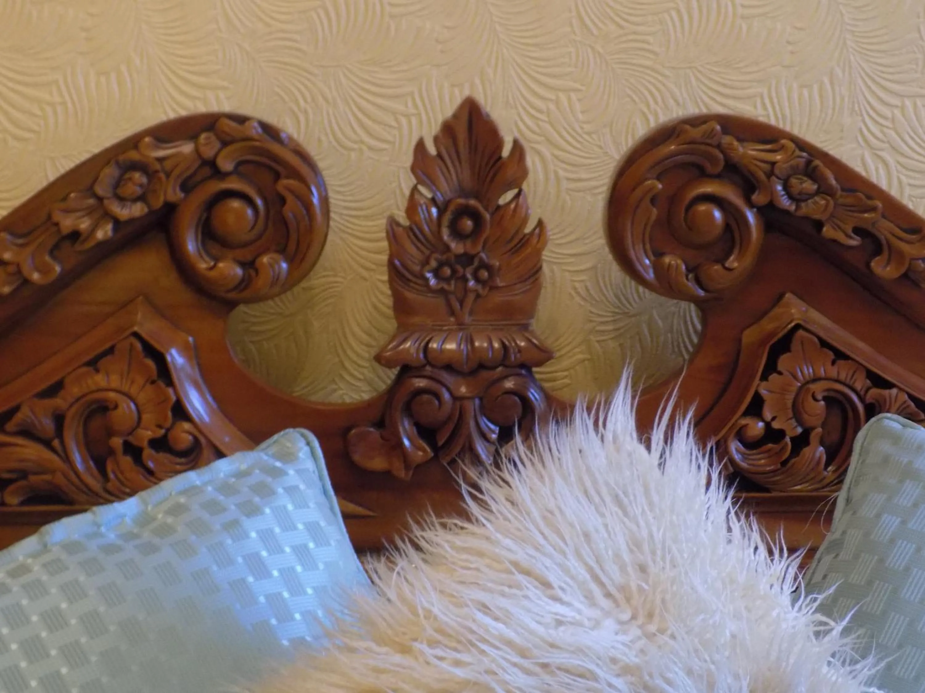 Decorative detail in Glendale Guest House